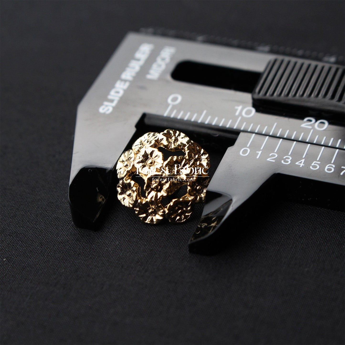 13mm Floral Bouquet Buttons - FO:REST Fabric 布恩堂Liberty fabrictana lawnjapanese fabricykk zipper