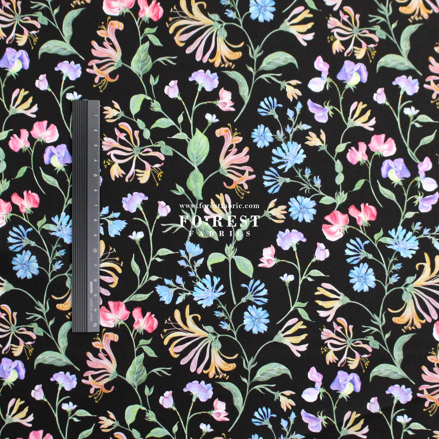 Liberty of London (Tana Lawn™ Cotton Fabric) - Asaka Dream