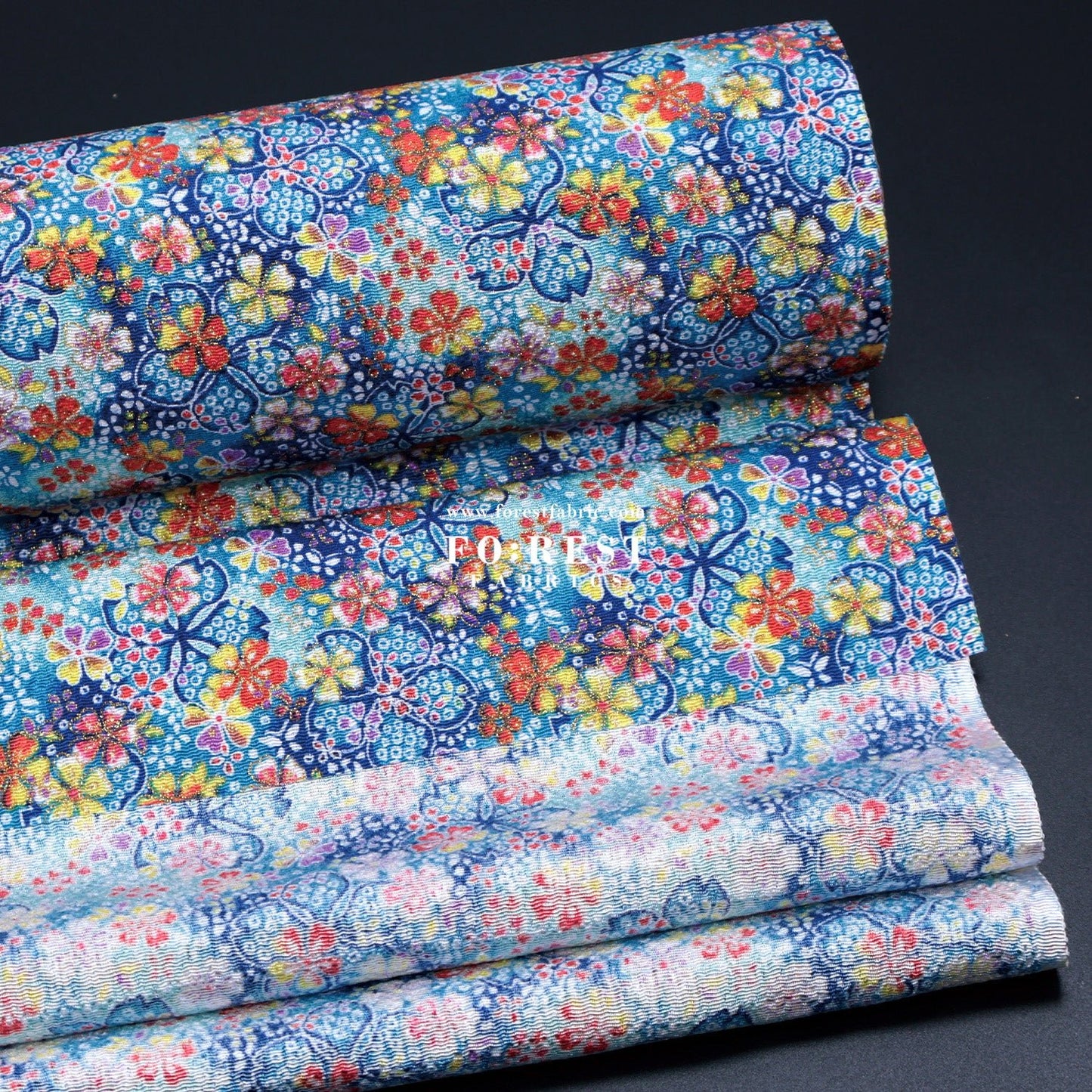 Ichikoshi crepe - Sakura fabric 1 - FO:REST Fabric 布恩堂Liberty fabrictana lawnjapanese fabricykk zipper