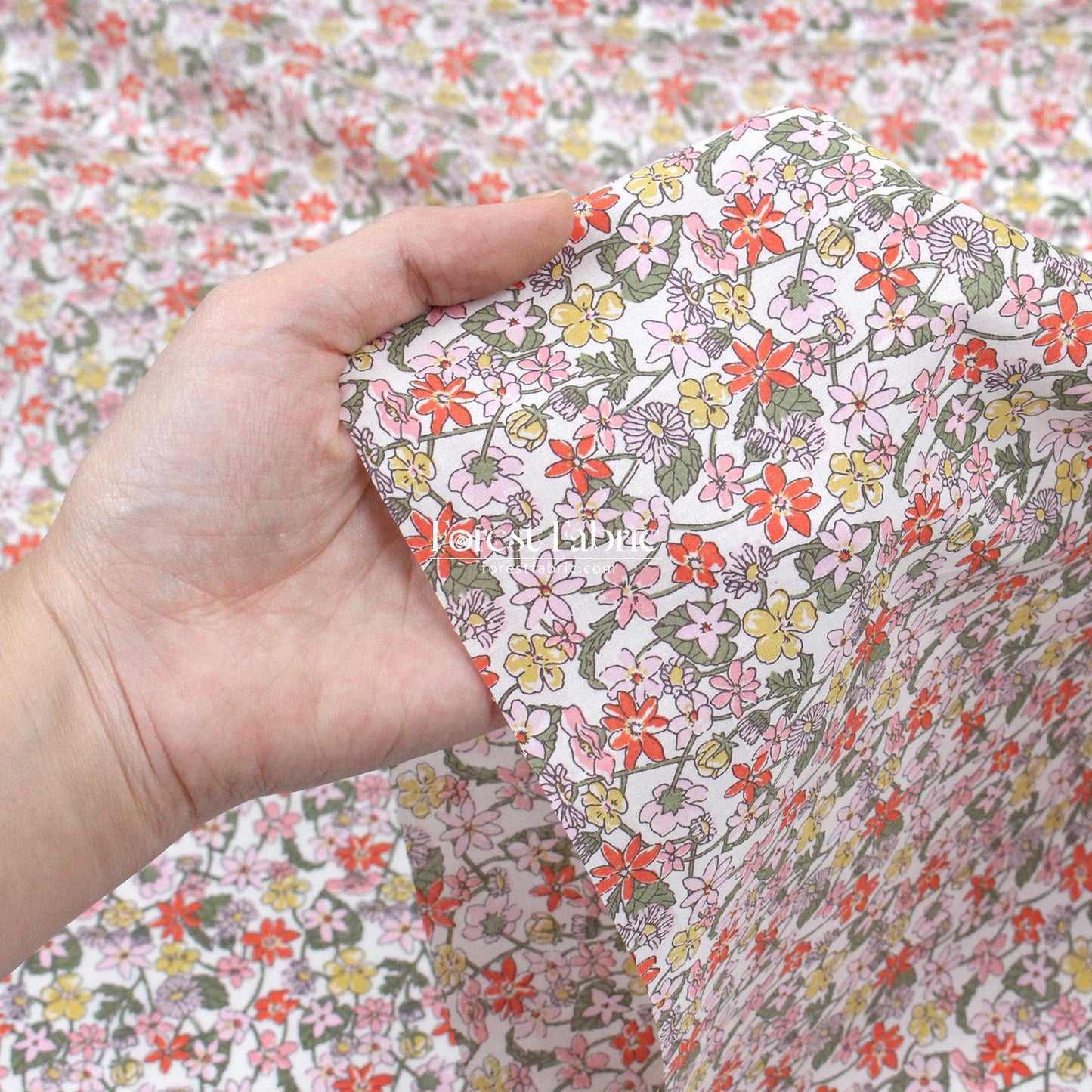 Liberty of London (Cotton Tana Lawn Fabric) - Carmella Daisy - FO:REST Fabric 布恩堂Liberty fabrictana lawnjapanese fabricykk zipper