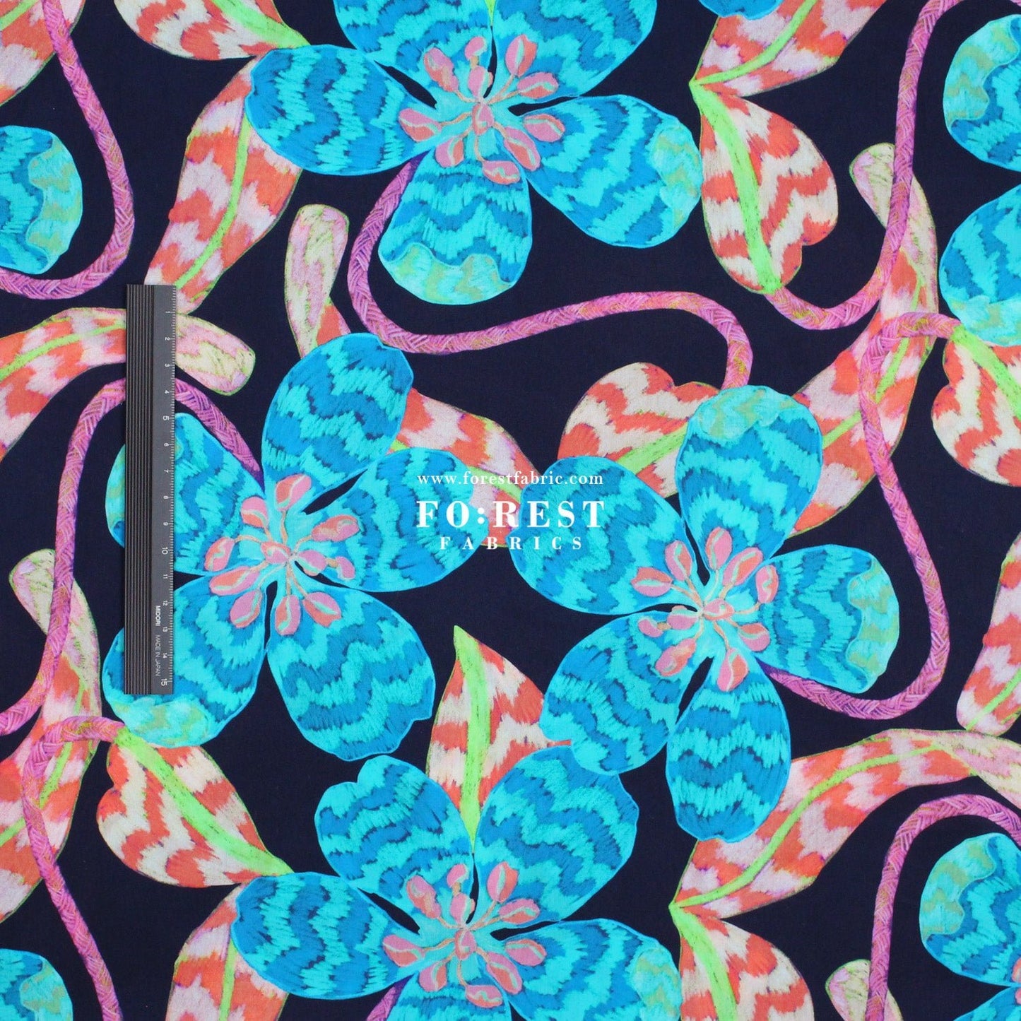 Liberty of London (Cotton Tana Lawn Fabric) - Leading Lady - FO:REST Fabric 布恩堂Liberty fabrictana lawnjapanese fabricykk zipper