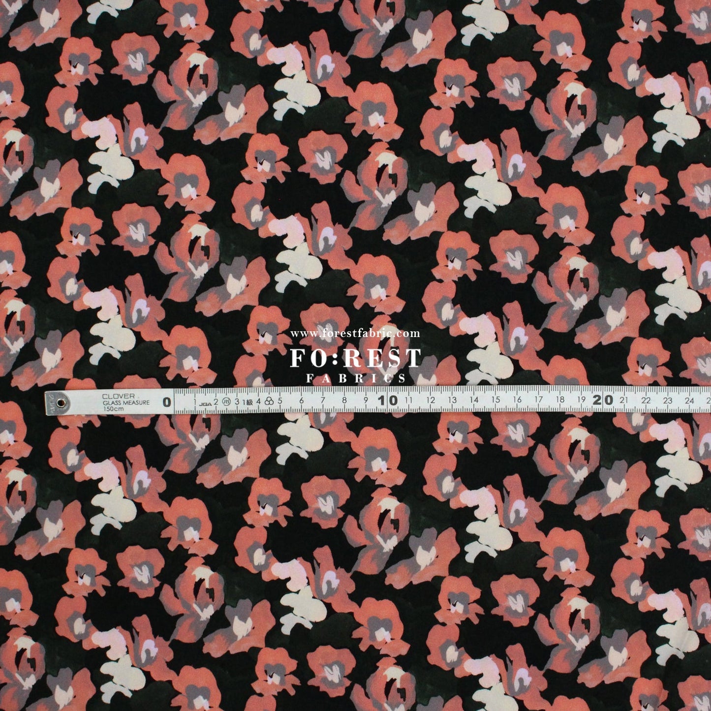 Liberty of London (Silk Crepe de Chine) - Jemma Rosa fabric - FO:REST Fabric 布恩堂Liberty fabrictana lawnjapanese fabricykk zipper