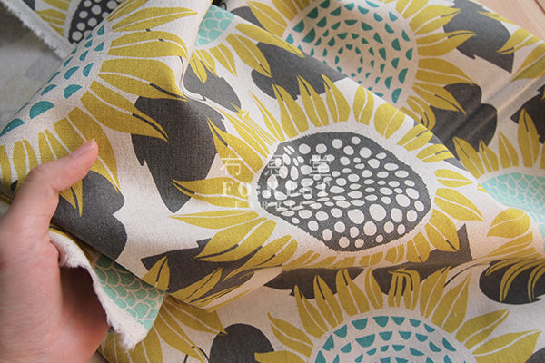 C+S - Linen Canvas - Sunflowers fabric - forest-fabric