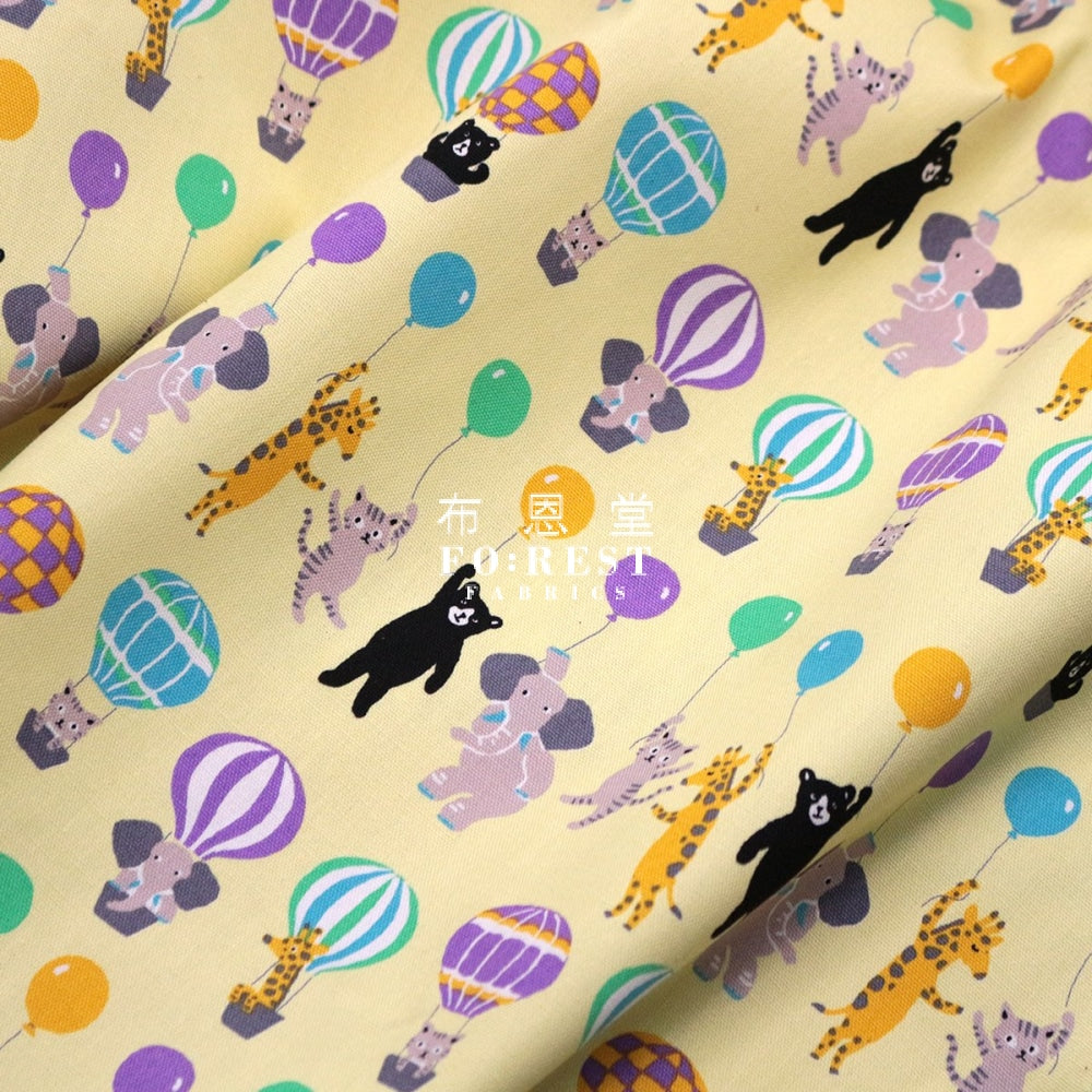 Oxford - Fly Me To The Moon Fabric Light Yellow Oxford