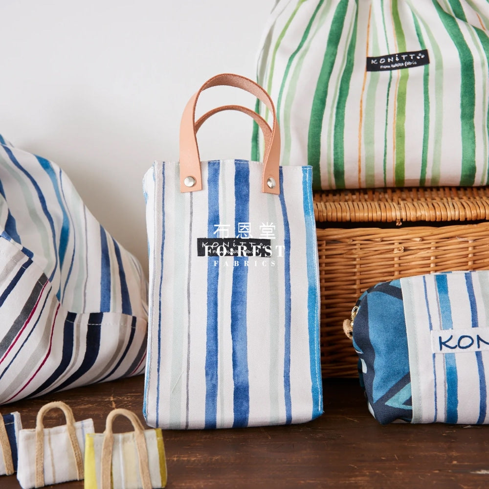 Oxford - Tonitt Striped Drawing Style Fabric Blue Oxford