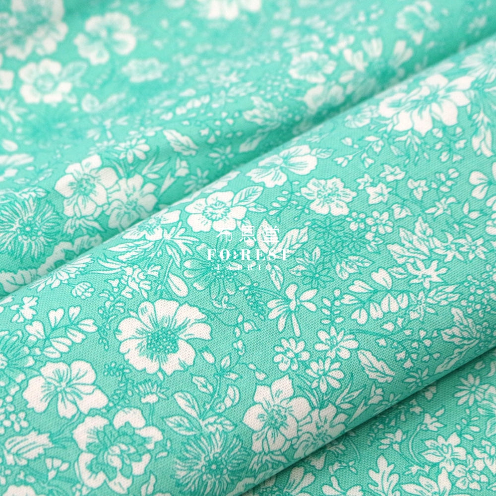 Quilting Liberty - Sunrise Emily Silhouette Flower Lt.green Lasenby Cotton
