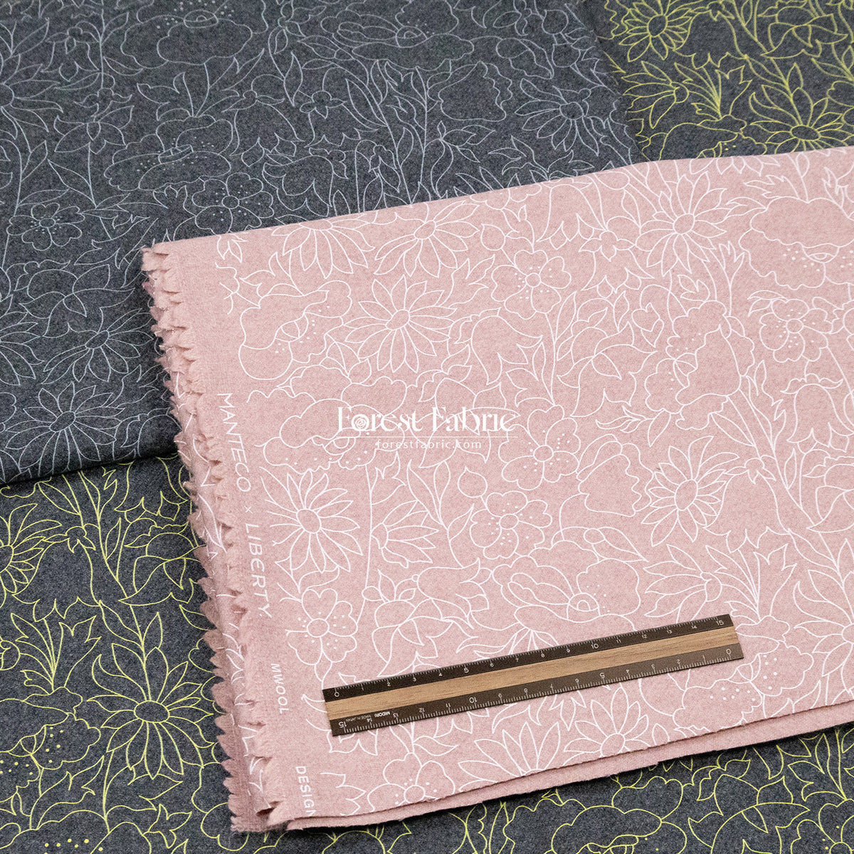 Liberty of London (wool Fabric) - Poppy Valley MWool