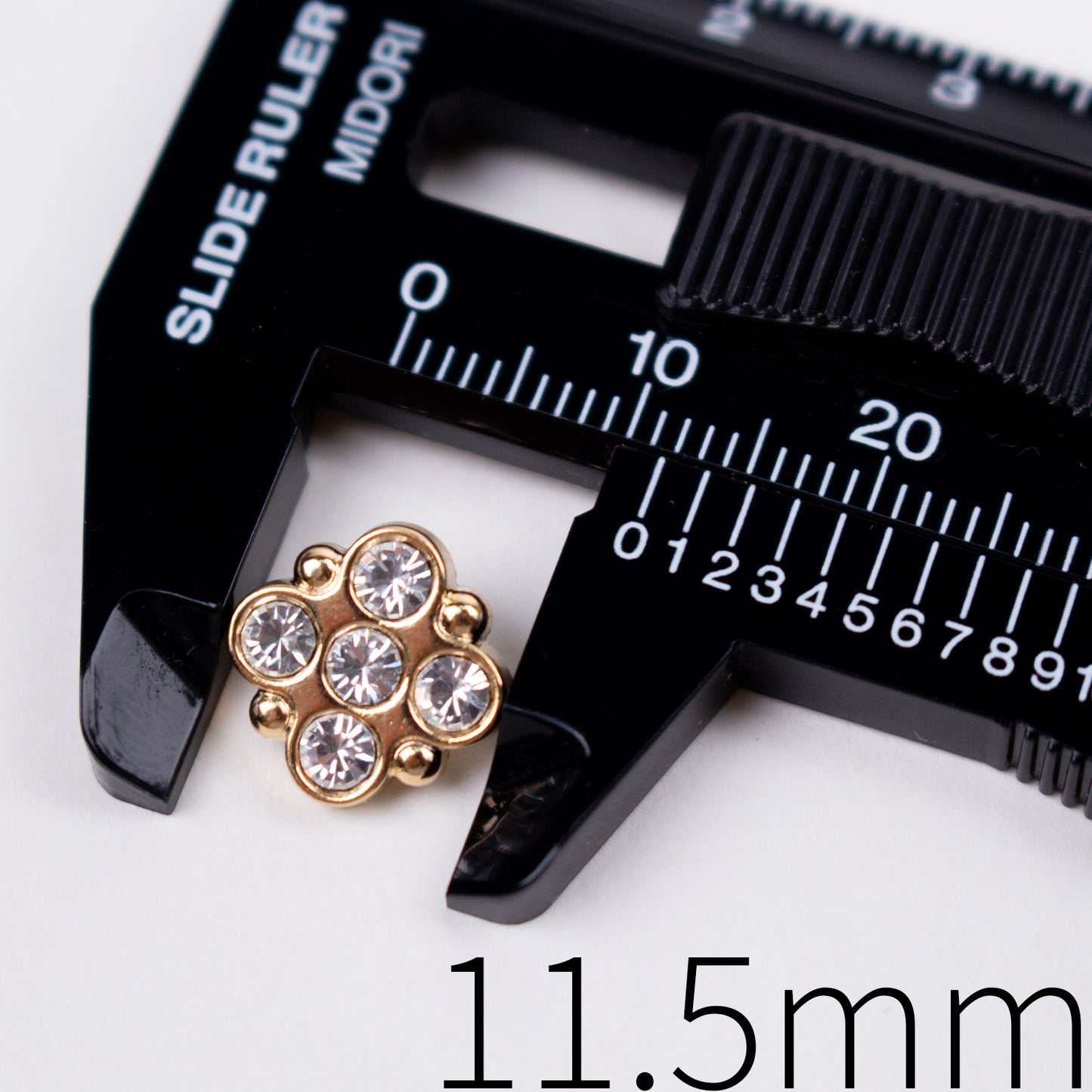 11.5mm Four-Leaf Clover Buttons