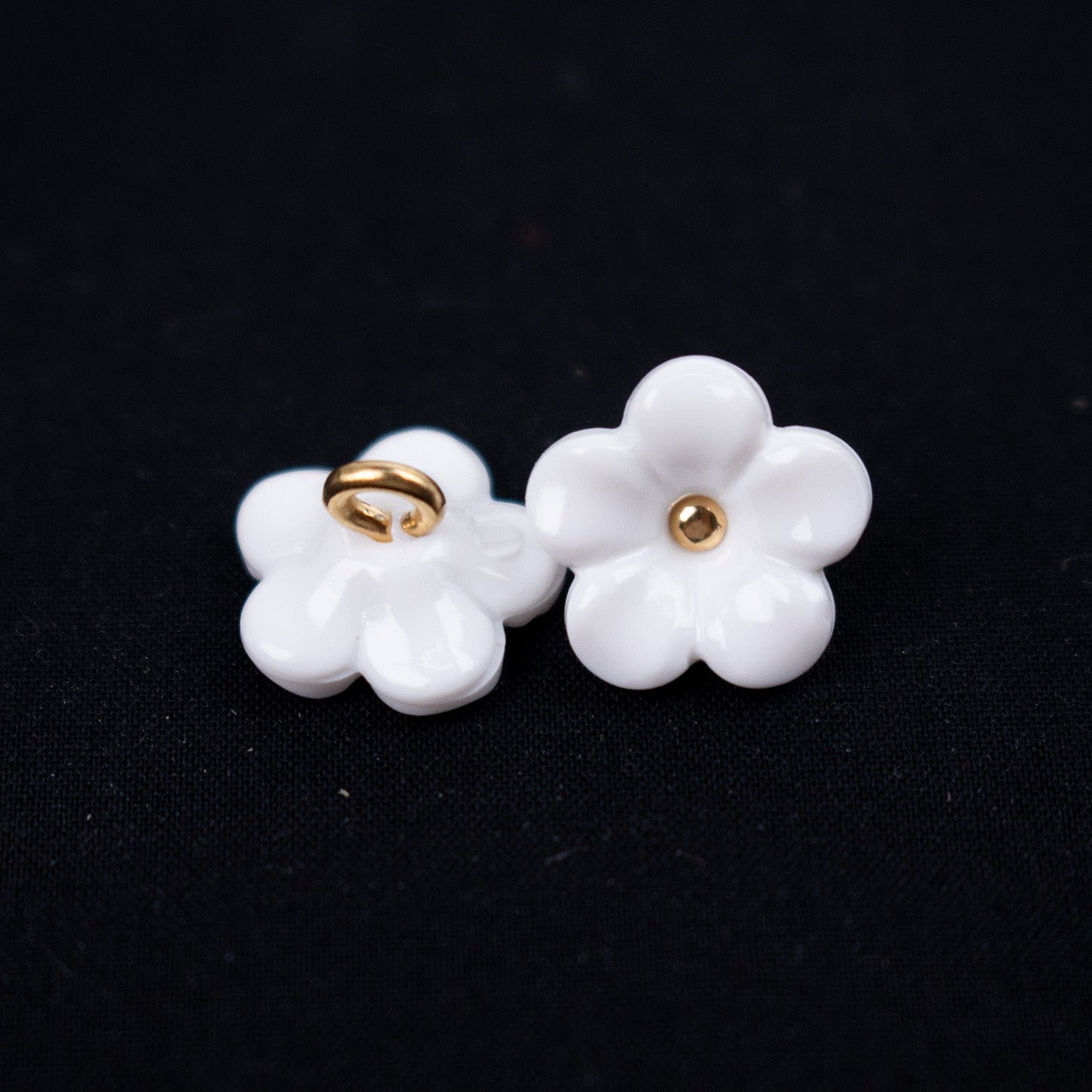 11.5 13mm Jasmine Buttons - FO:REST Fabric 布恩堂Liberty fabrictana lawnjapanese fabricykk zipper