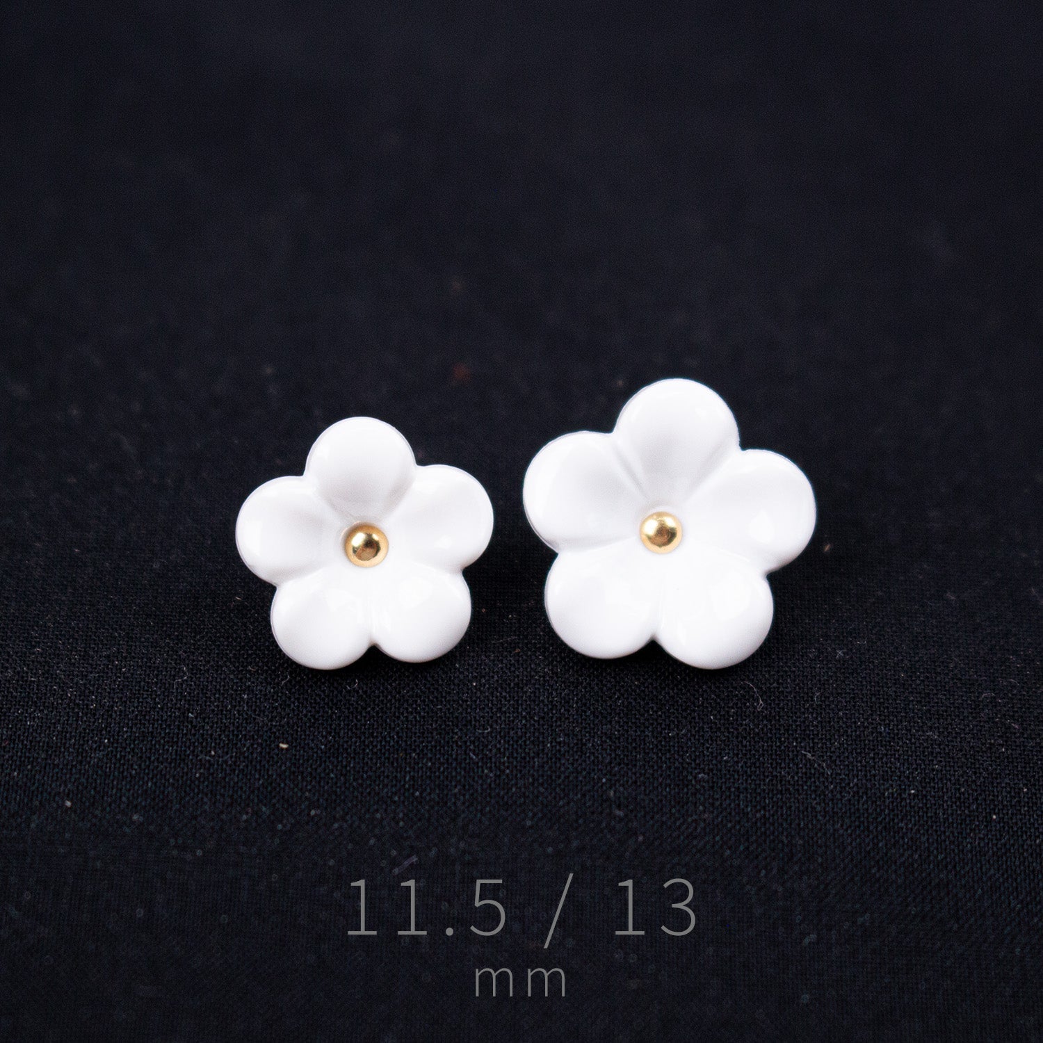 11.5 13mm Jasmine Buttons - FO:REST Fabric 布恩堂Liberty fabrictana lawnjapanese fabricykk zipper