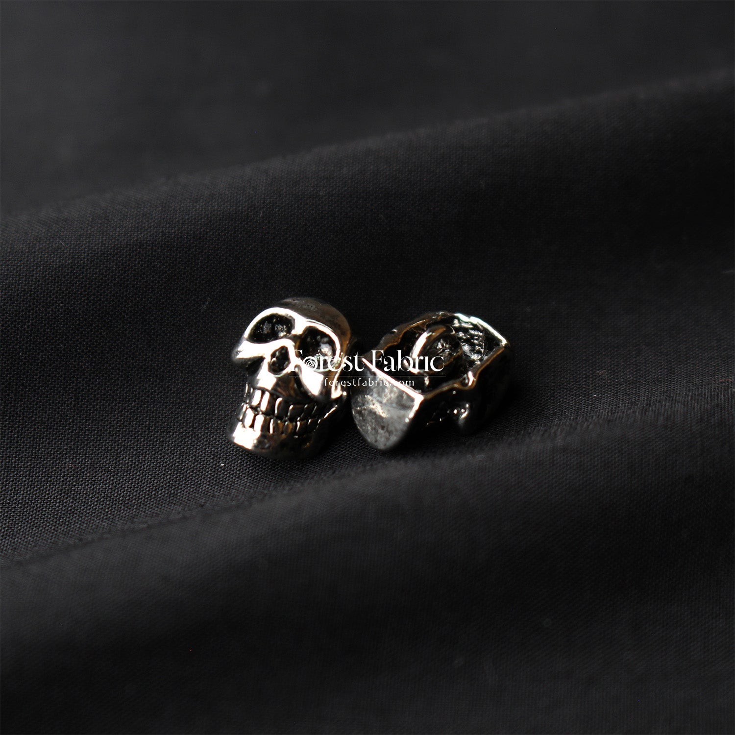 13mm Skull Buttons - FO:REST Fabric 布恩堂Liberty fabrictana lawnjapanese fabricykk zipper
