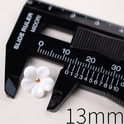 11.5 13mm Jasmine Buttons