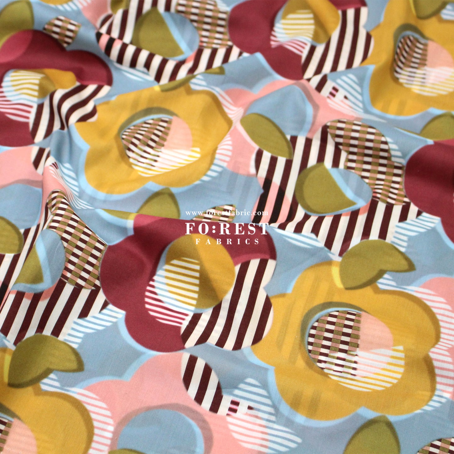 Liberty of London (Tana Lawn™ Cotton Fabric) - Style Memphis