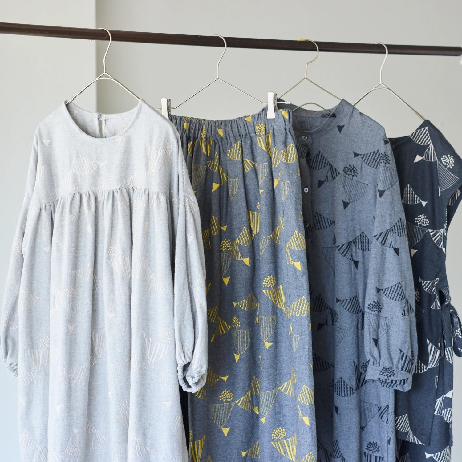 Brushed Viyella cotton - Flag fabric B - FO:REST Fabric 布恩堂Liberty fabrictana lawnjapanese fabricykk zipper