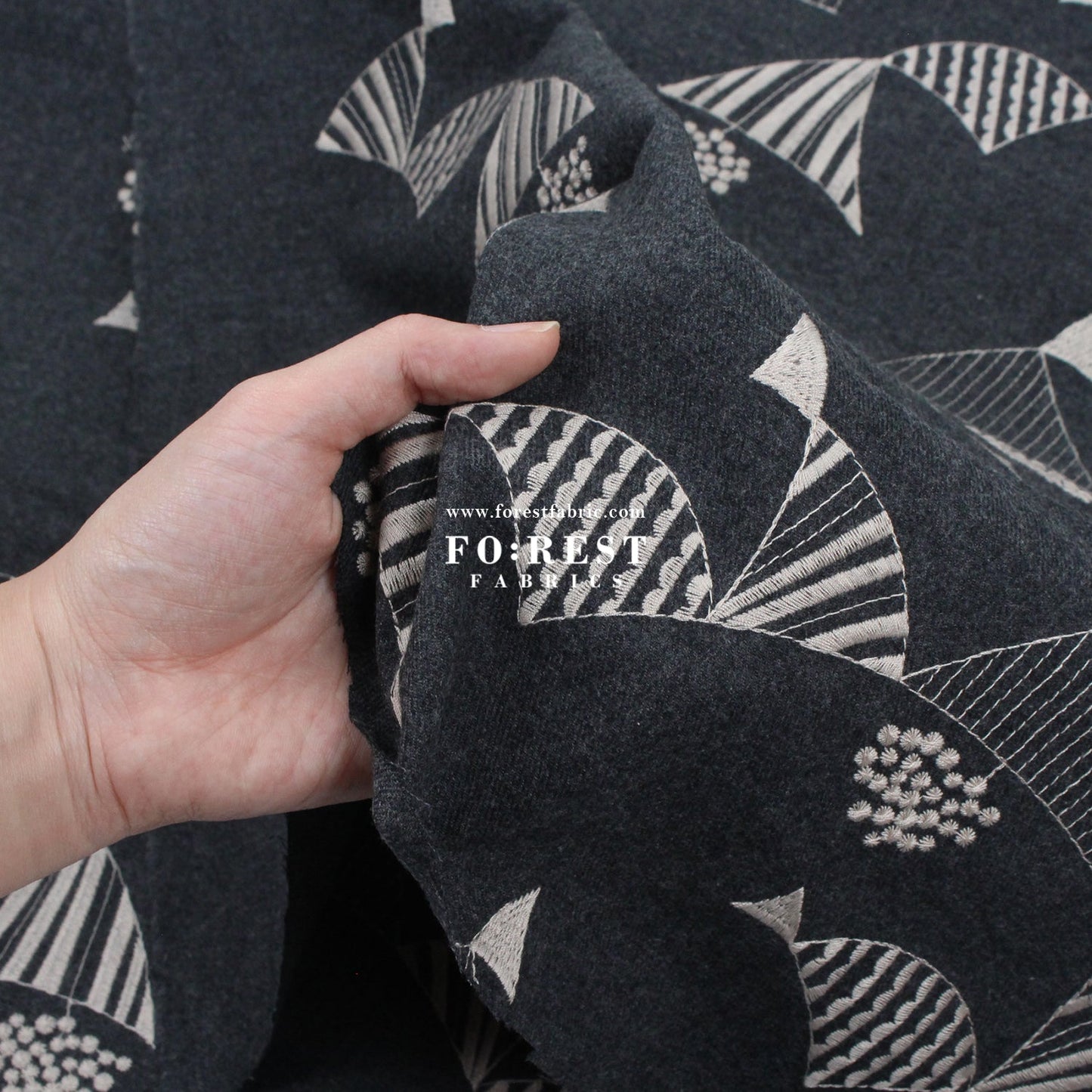 Brushed Viyella cotton - Flag fabric D - FO:REST Fabric 布恩堂Liberty fabrictana lawnjapanese fabricykk zipper