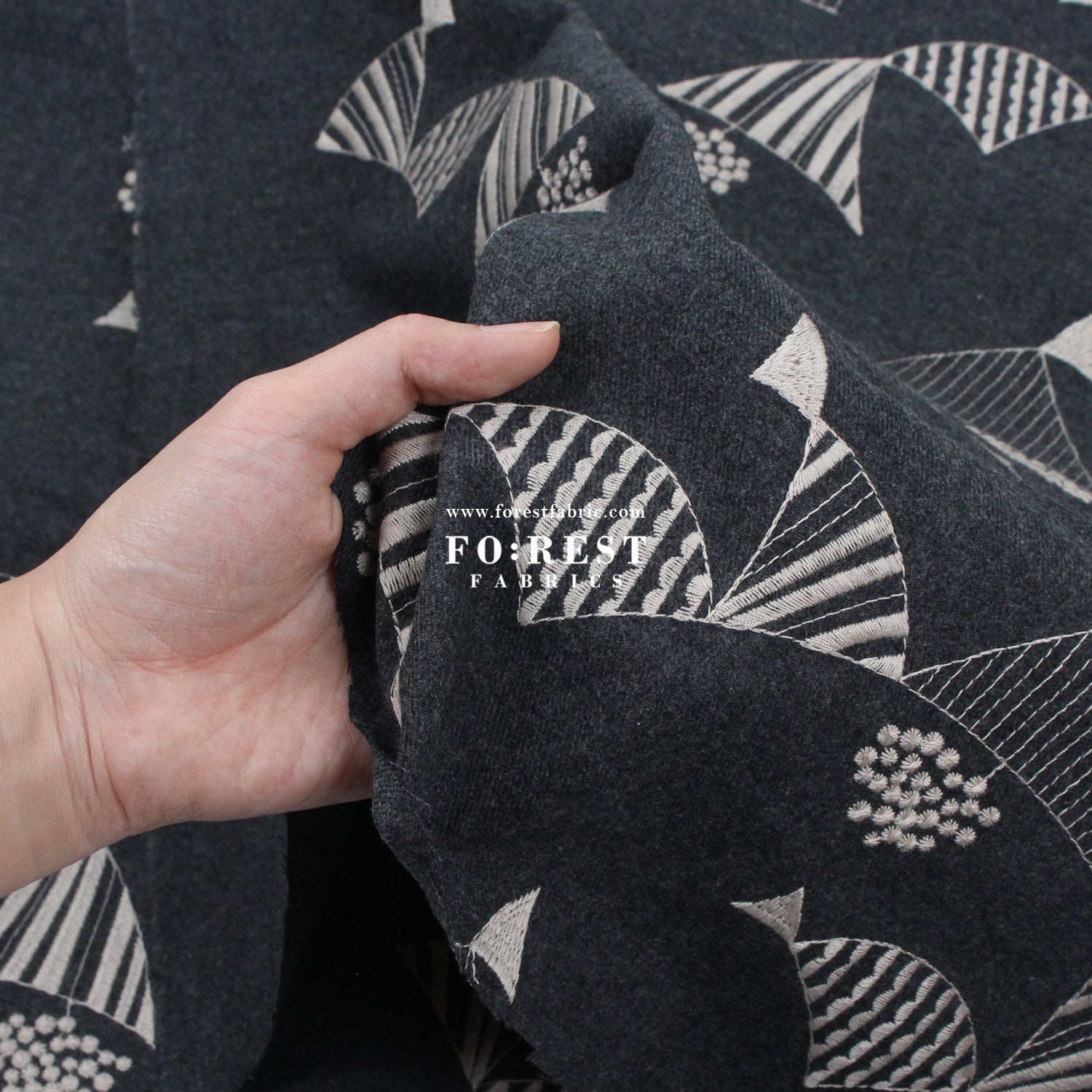 Brushed Viyella cotton - Flag fabric D - FO:REST Fabric 布恩堂Liberty fabrictana lawnjapanese fabricykk zipper
