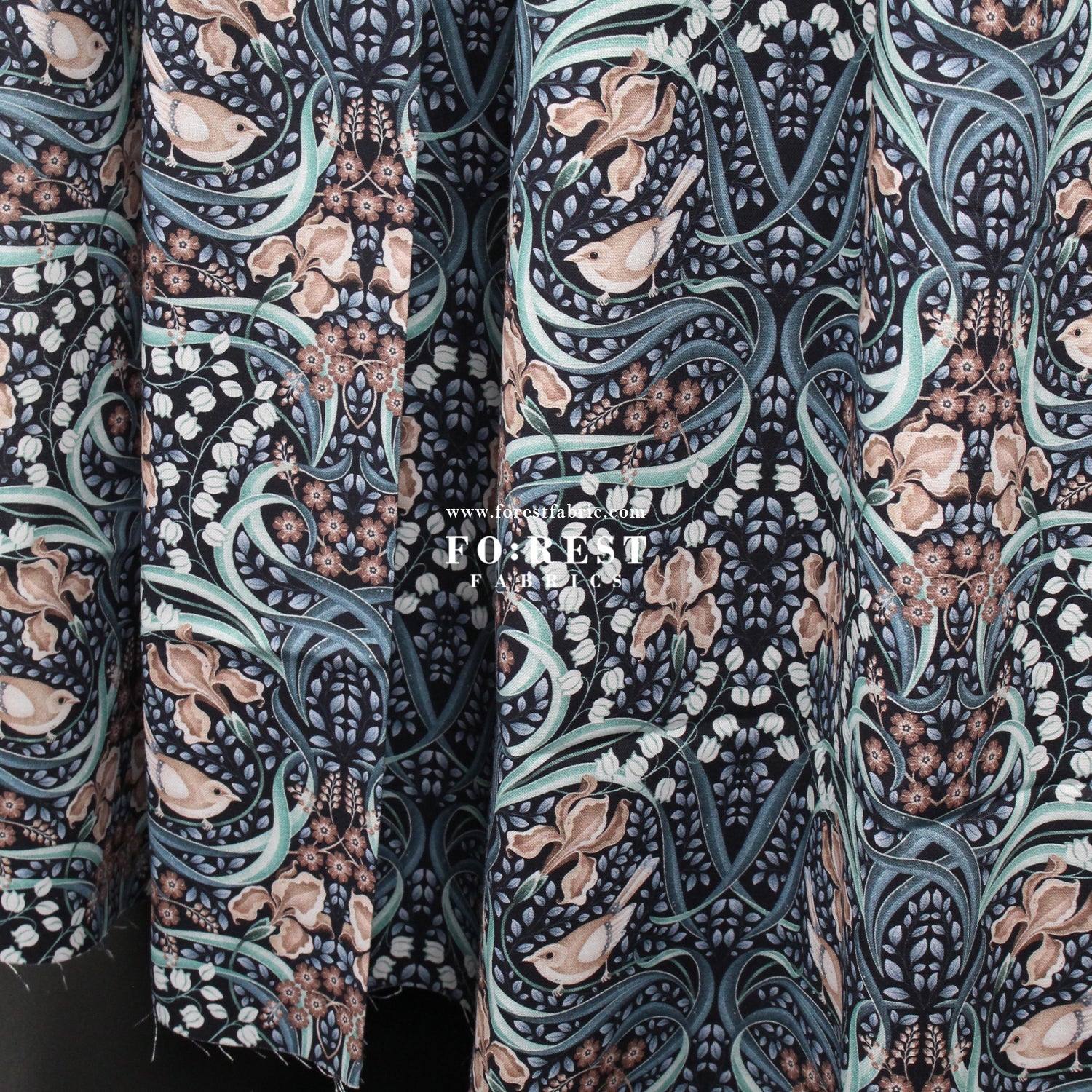 cotton - Flowing Feathers Marine - FO:REST Fabric 布恩堂Liberty fabrictana lawnjapanese fabricykk zipper