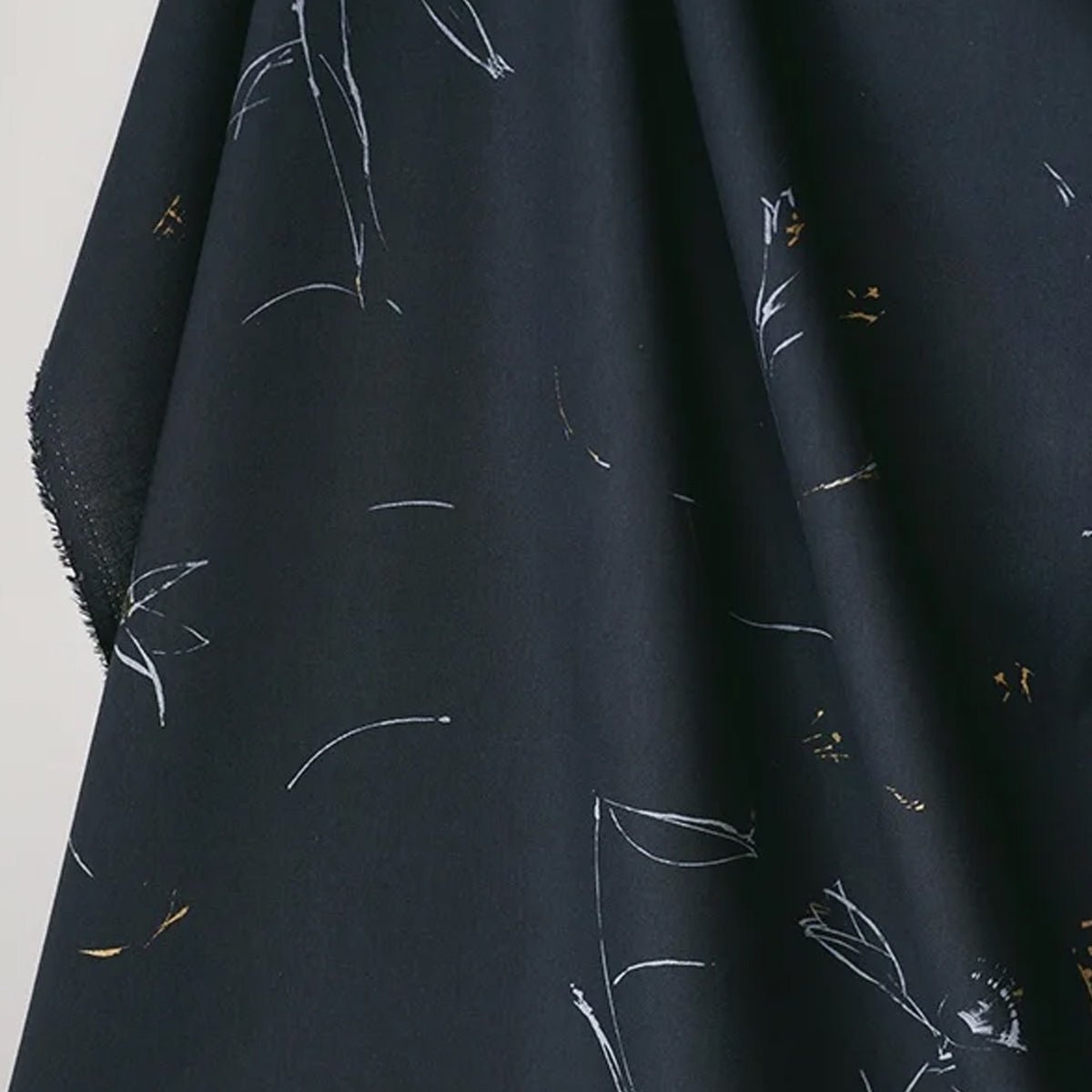cotton Linen - GUNSEI fabric 棉麻 - FO:REST Fabric 布恩堂Liberty fabrictana lawnjapanese fabricykk zipper