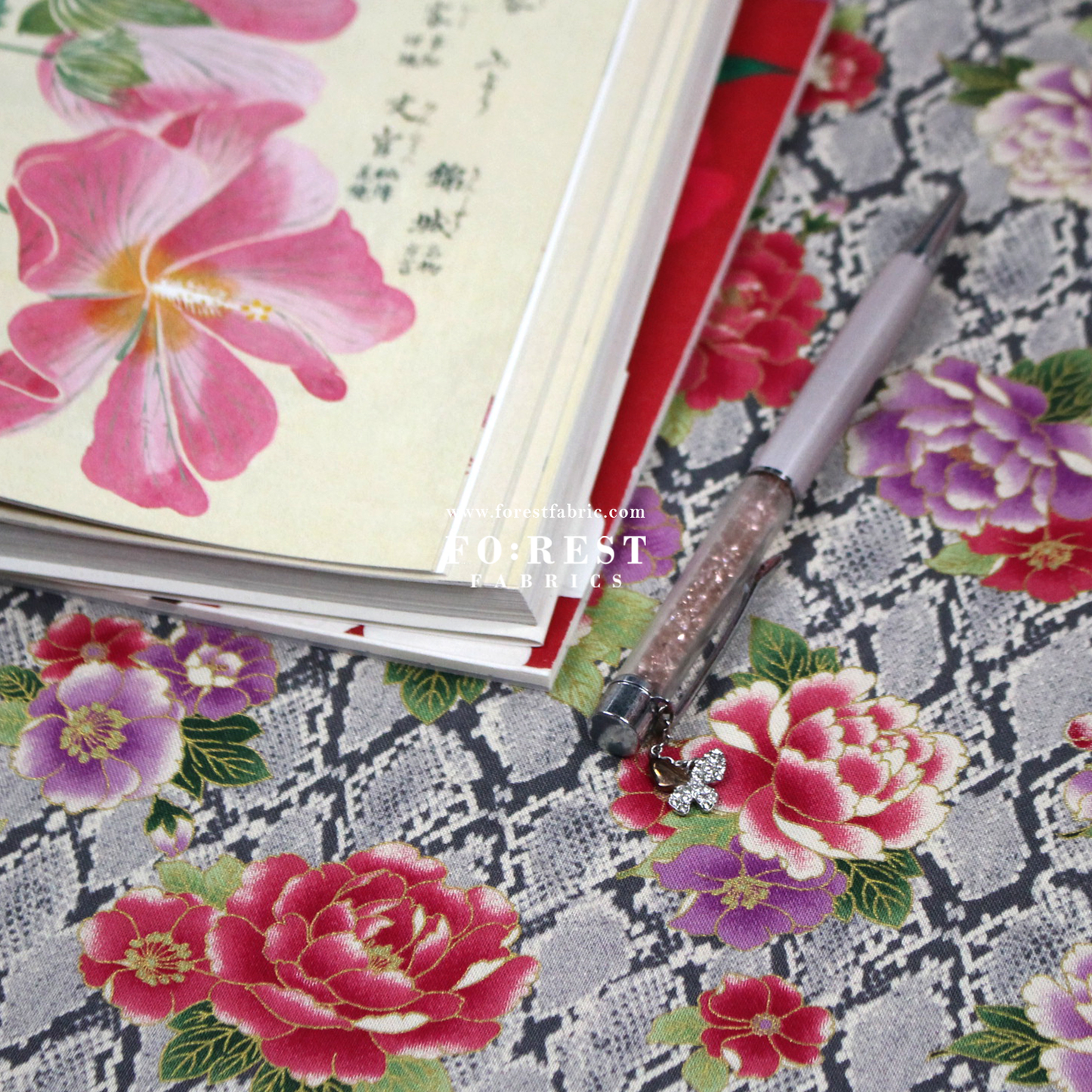 cotton - Sanke Peony金彩白蛇 fabric Black - FO:REST Fabric 布恩堂Liberty fabrictana lawnjapanese fabricykk zipper