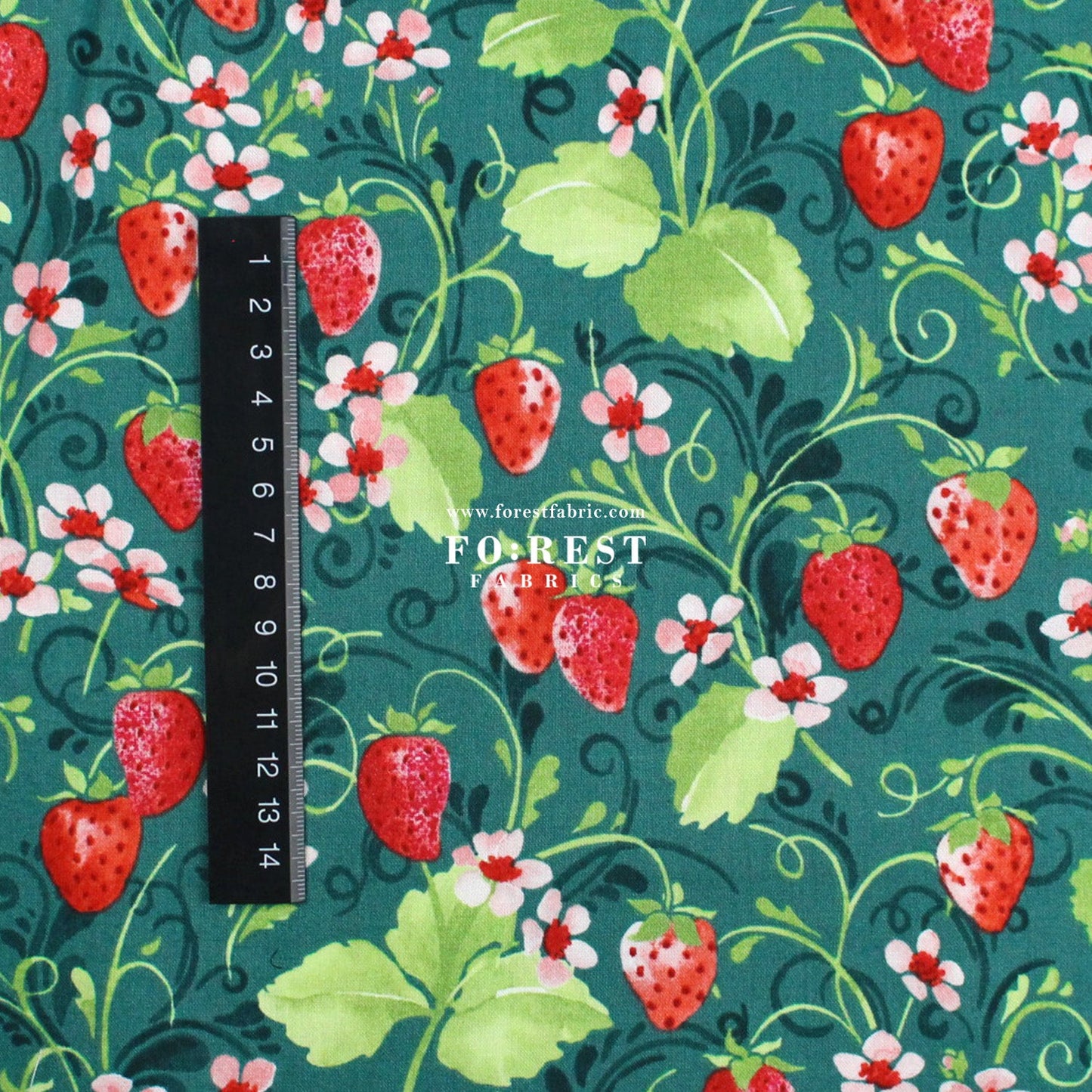 cotton - Strawberry Sweetie Green fabric - FO:REST Fabric 布恩堂Liberty fabrictana lawnjapanese fabricykk zipper