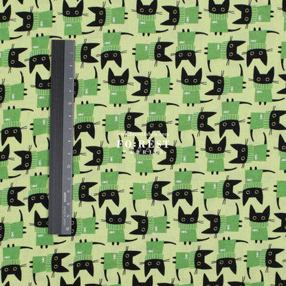 cotton - Sweater Cats fabric Green - FO:REST Fabric 布恩堂Liberty fabrictana lawnjapanese fabricykk zipper