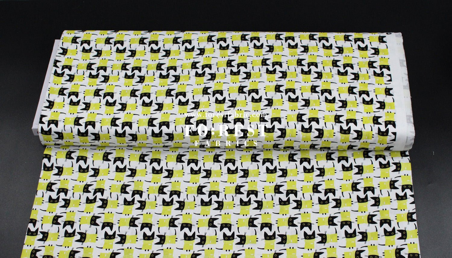 cotton - Sweater Cats fabric White - FO:REST Fabric 布恩堂Liberty fabrictana lawnjapanese fabricykk zipper