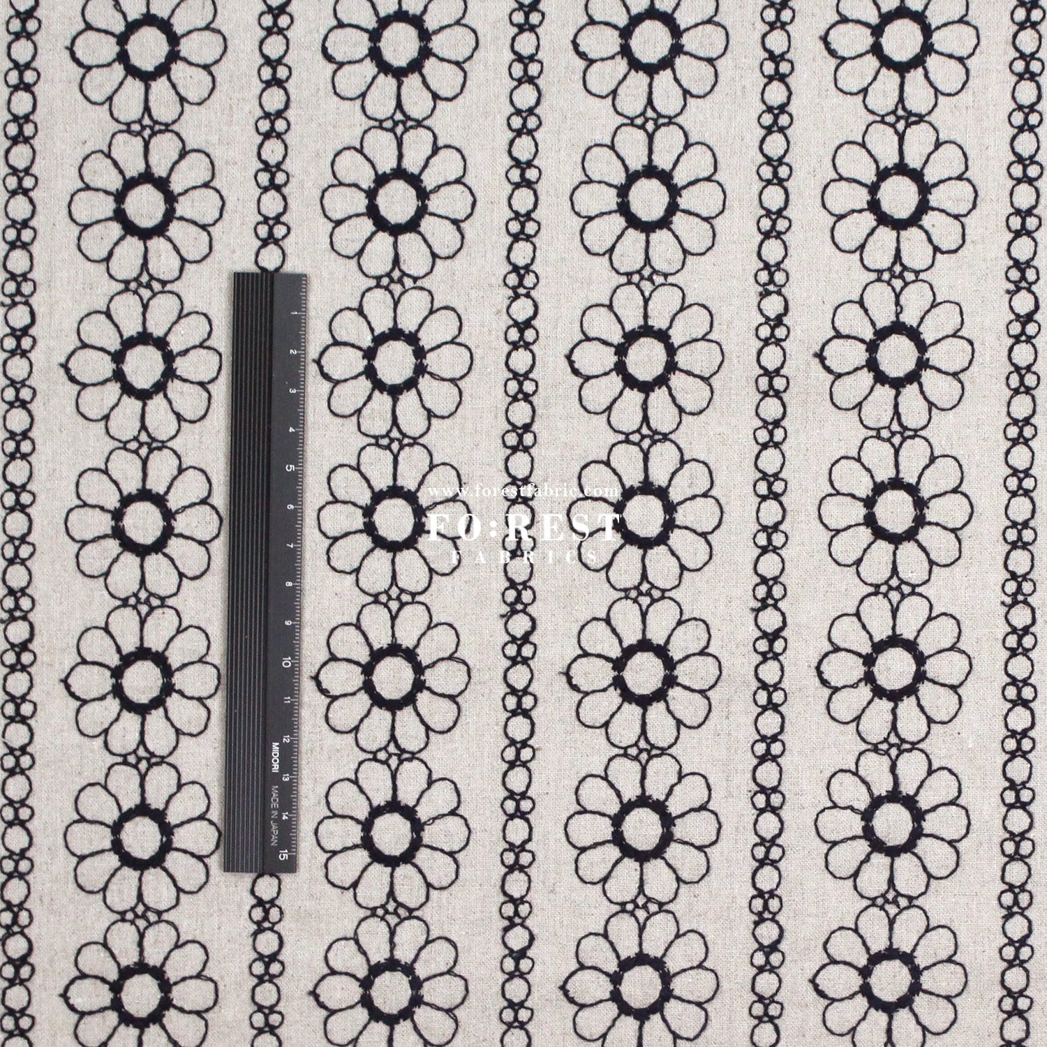 embroidery cotton Linen - Daisy Flower fabric Natural - FO:REST Fabric 布恩堂Liberty fabrictana lawnjapanese fabricykk zipper
