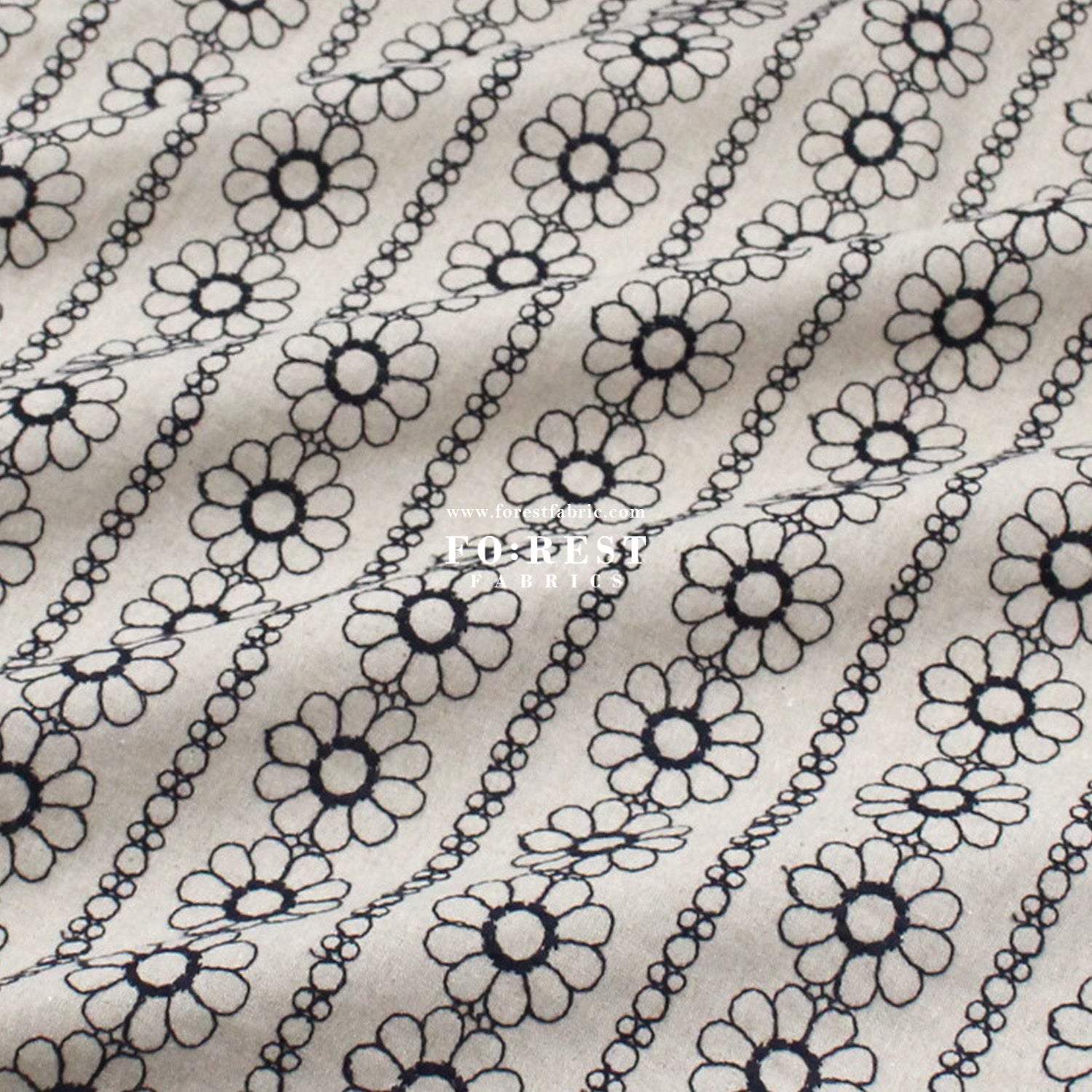 embroidery cotton Linen - Daisy Flower fabric Natural - FO:REST Fabric 布恩堂Liberty fabrictana lawnjapanese fabricykk zipper