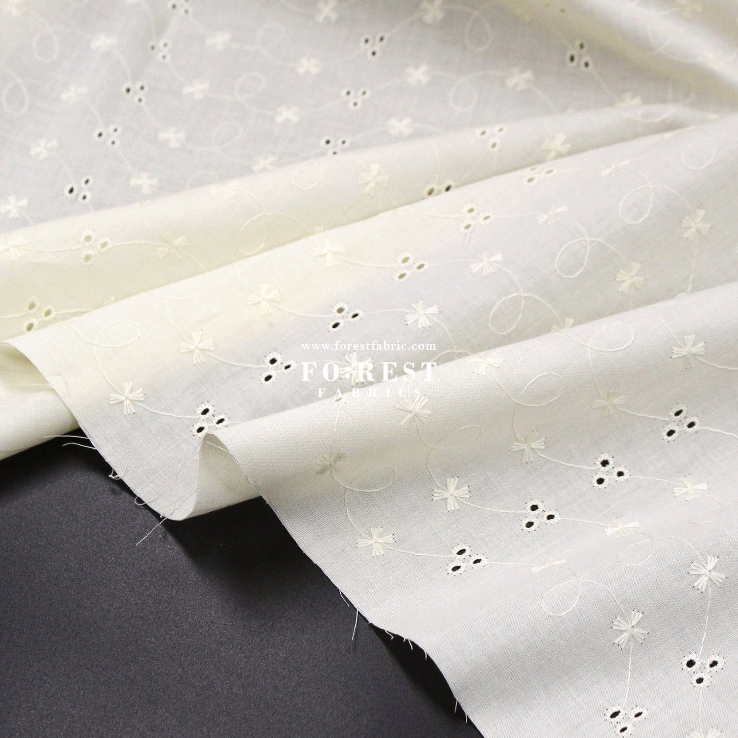 embroidery cotton - Simply flowers D - FO:REST Fabric 布恩堂Liberty fabrictana lawnjapanese fabricykk zipper