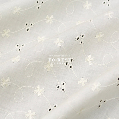 embroidery cotton - Simply flowers D - FO:REST Fabric 布恩堂Liberty fabrictana lawnjapanese fabricykk zipper