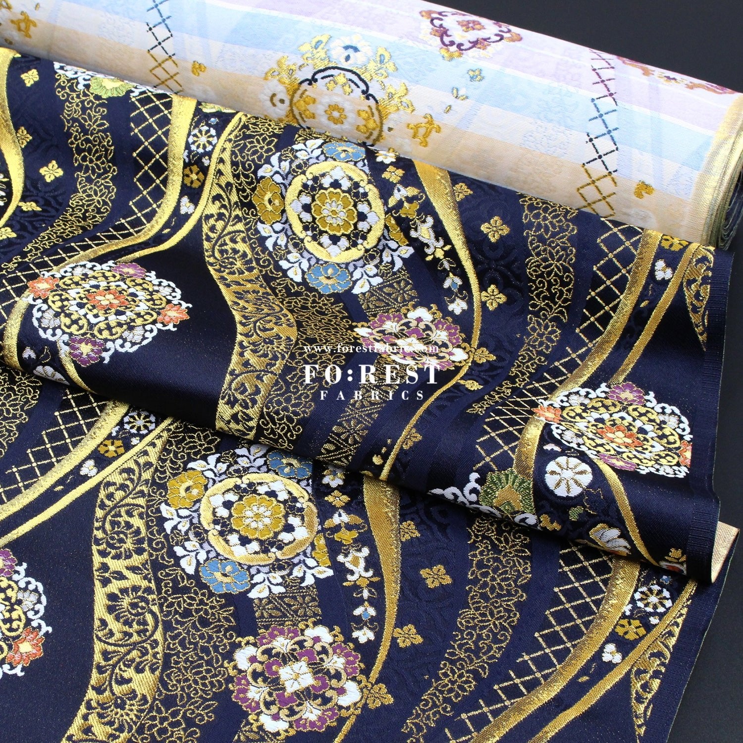 Gold Brocade - 吉祥華文 Auspicious KINRAN fabric - FO:REST Fabric 布恩堂Liberty fabrictana lawnjapanese fabricykk zipper