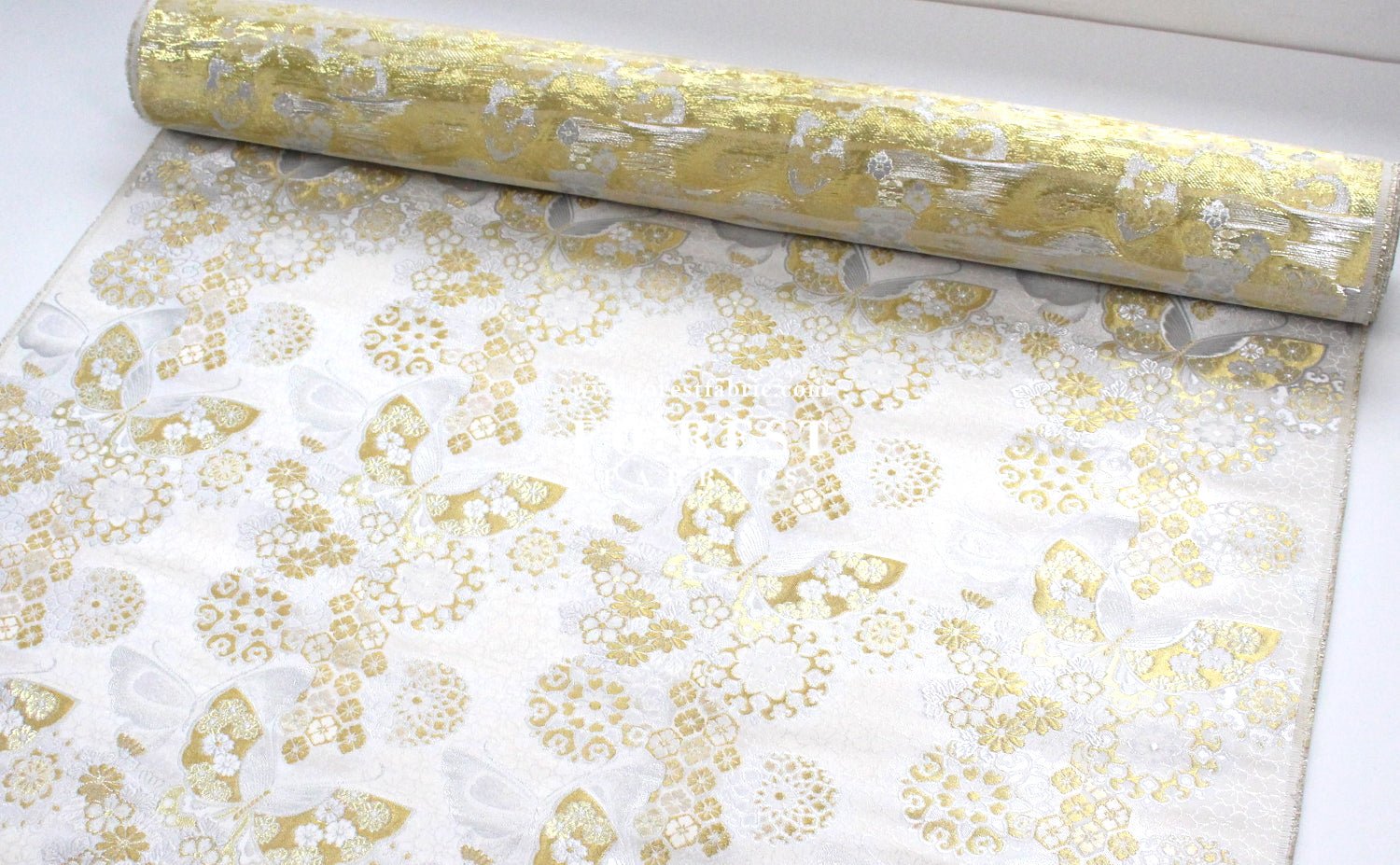 Gold Brocade - Butterfly fabric White - FO:REST Fabric 布恩堂Liberty fabrictana lawnjapanese fabricykk zipper