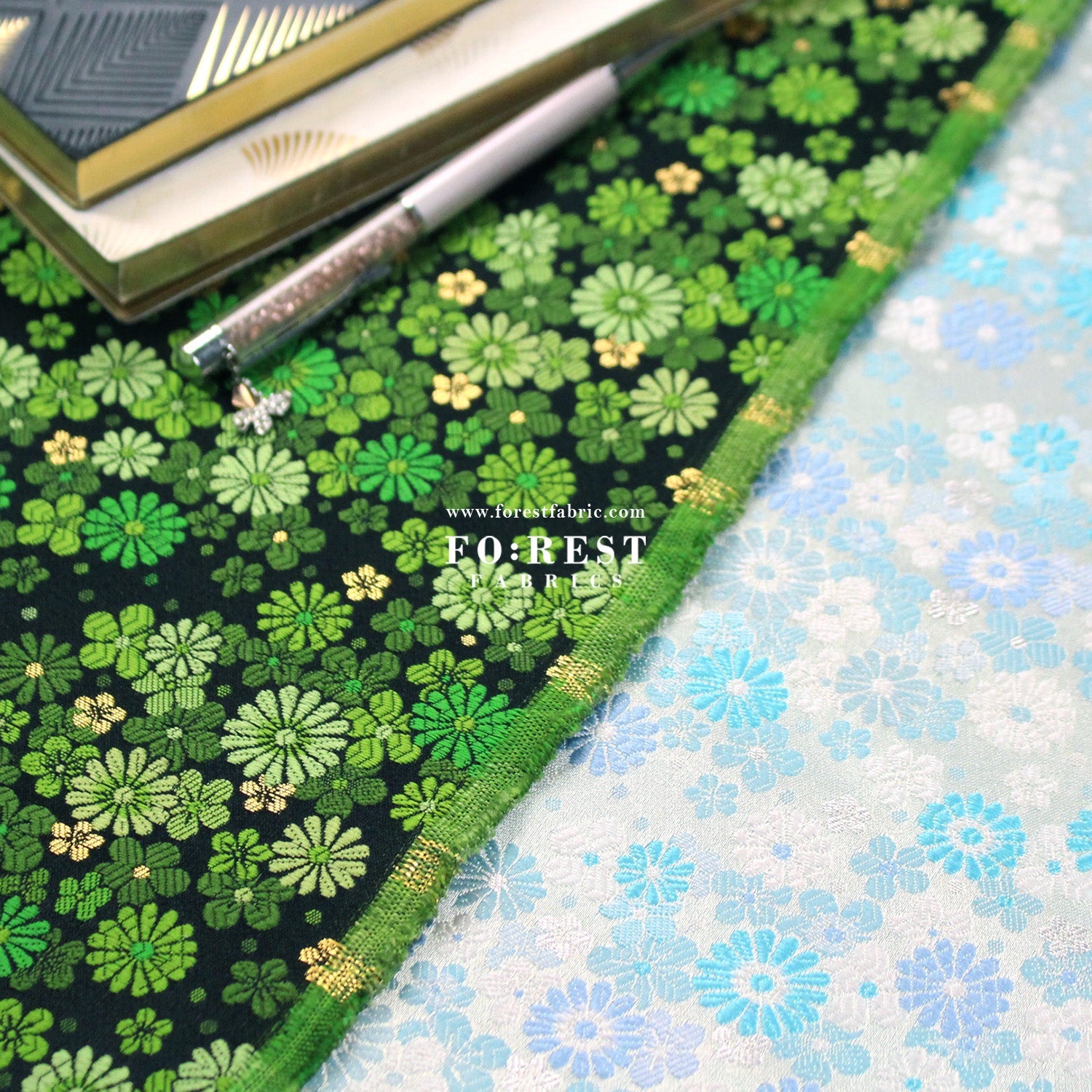 Gold Brocade - chrysanthemum fabric - FO:REST Fabric 布恩堂Liberty fabrictana lawnjapanese fabricykk zipper