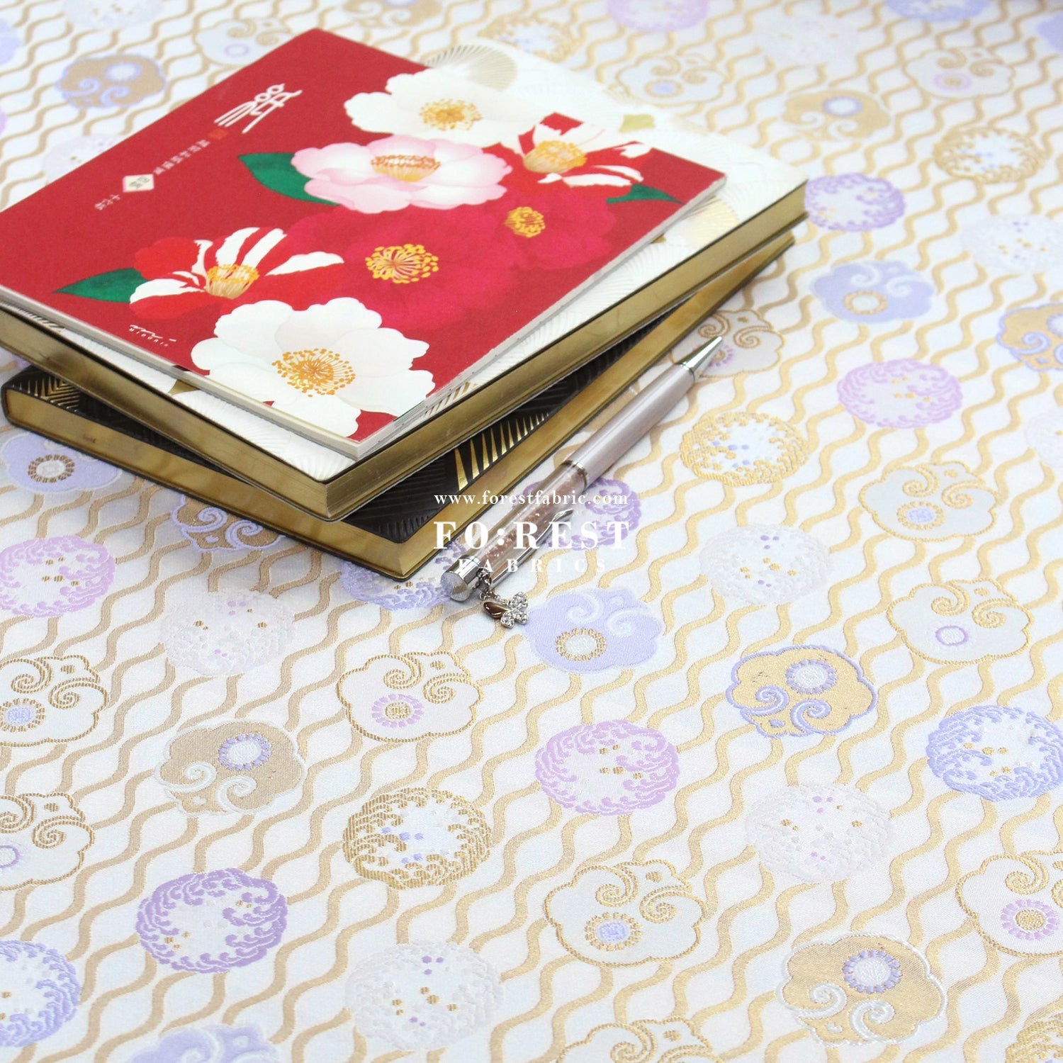 Gold Brocade - Circle of waves fabric White - FO:REST Fabric 布恩堂Liberty fabrictana lawnjapanese fabricykk zipper