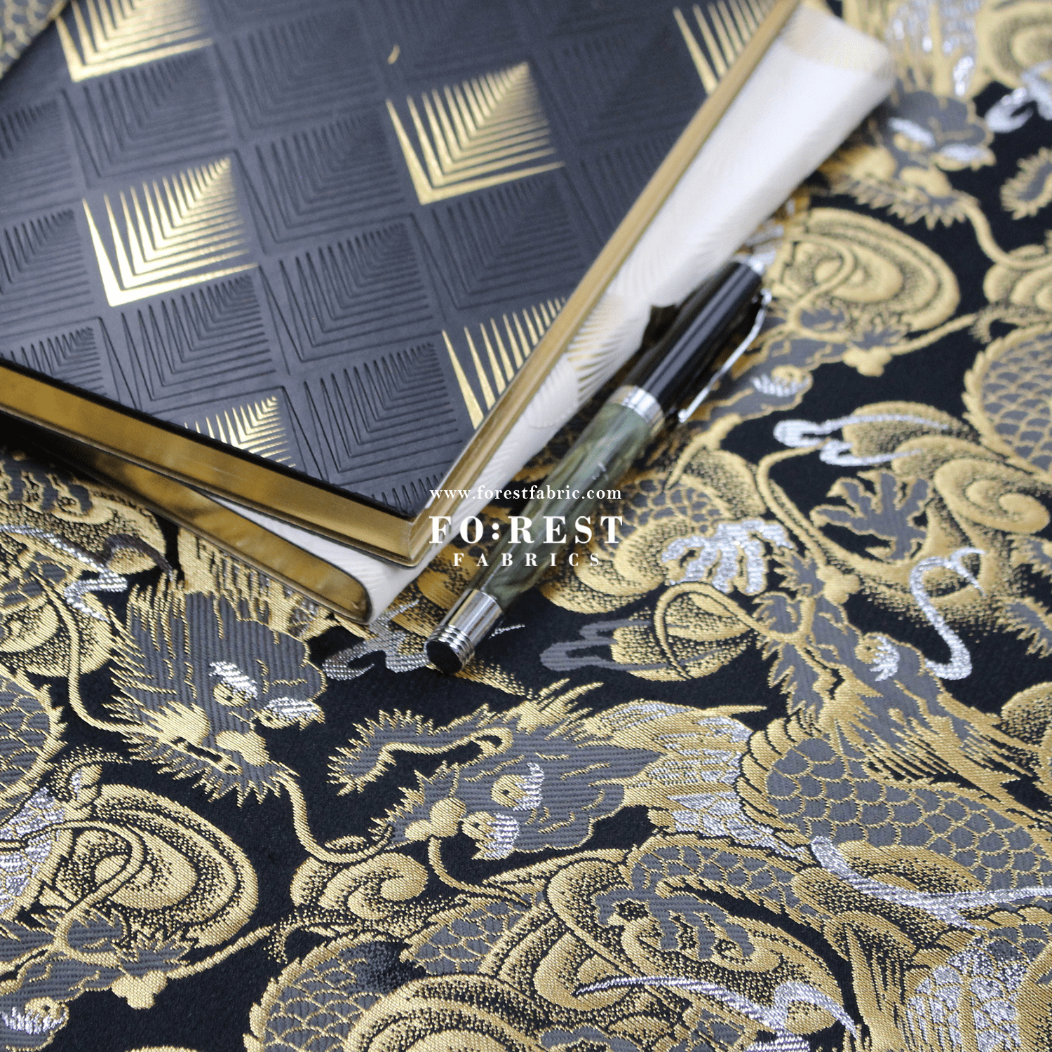 Gold Brocade - Dragon fabric Gold Silver - FO:REST Fabric 布恩堂Liberty fabrictana lawnjapanese fabricykk zipper