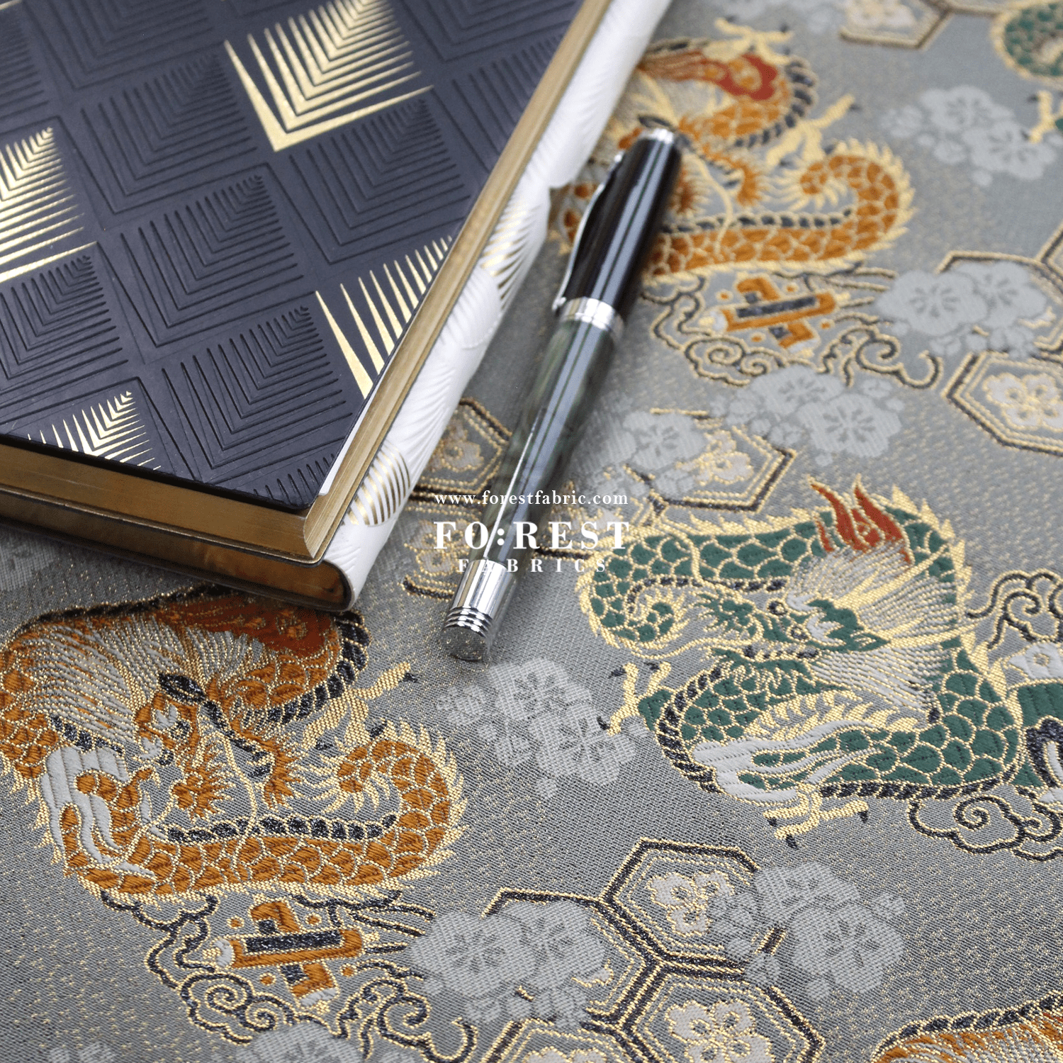 Gold Brocade - Dragon 六甲龍 fabric Gray - FO:REST Fabric 布恩堂Liberty fabrictana lawnjapanese fabricykk zipper