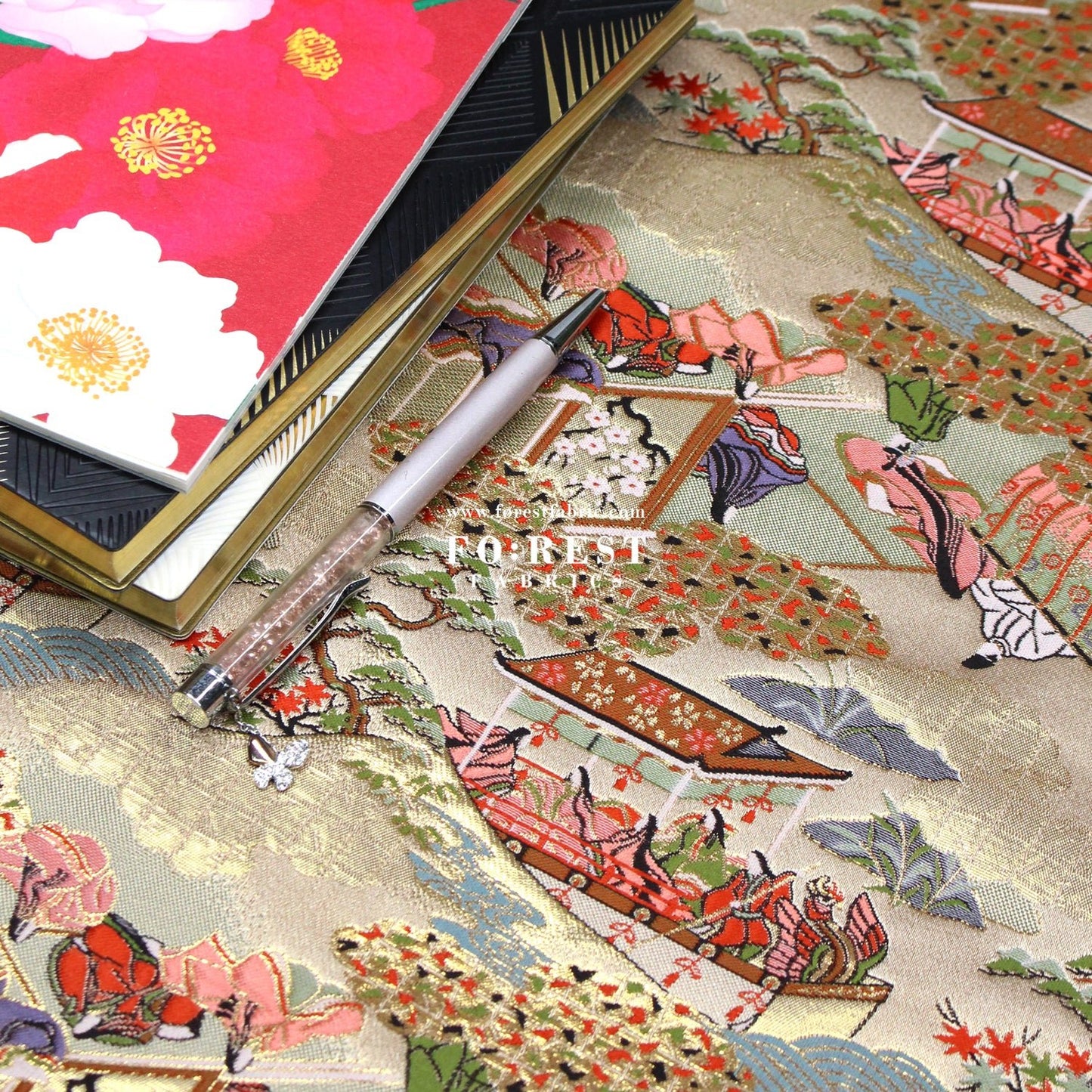 Gold Brocade - 源氏物語 fabric 10 - FO:REST Fabric 布恩堂Liberty fabrictana lawnjapanese fabricykk zipper