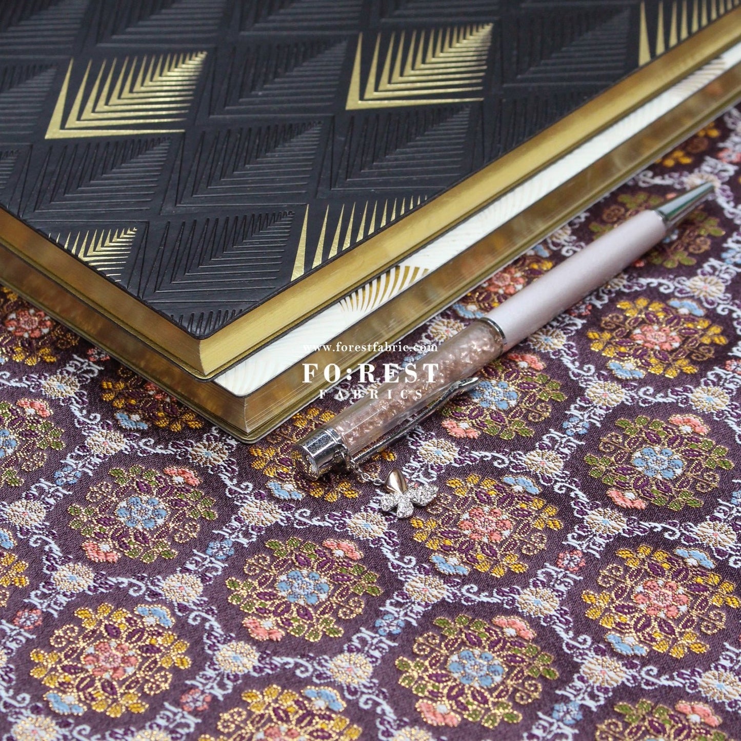 Gold Brocade - Geometric 甲 KINRAN fabric Purple - FO:REST Fabric 布恩堂Liberty fabrictana lawnjapanese fabricykk zipper
