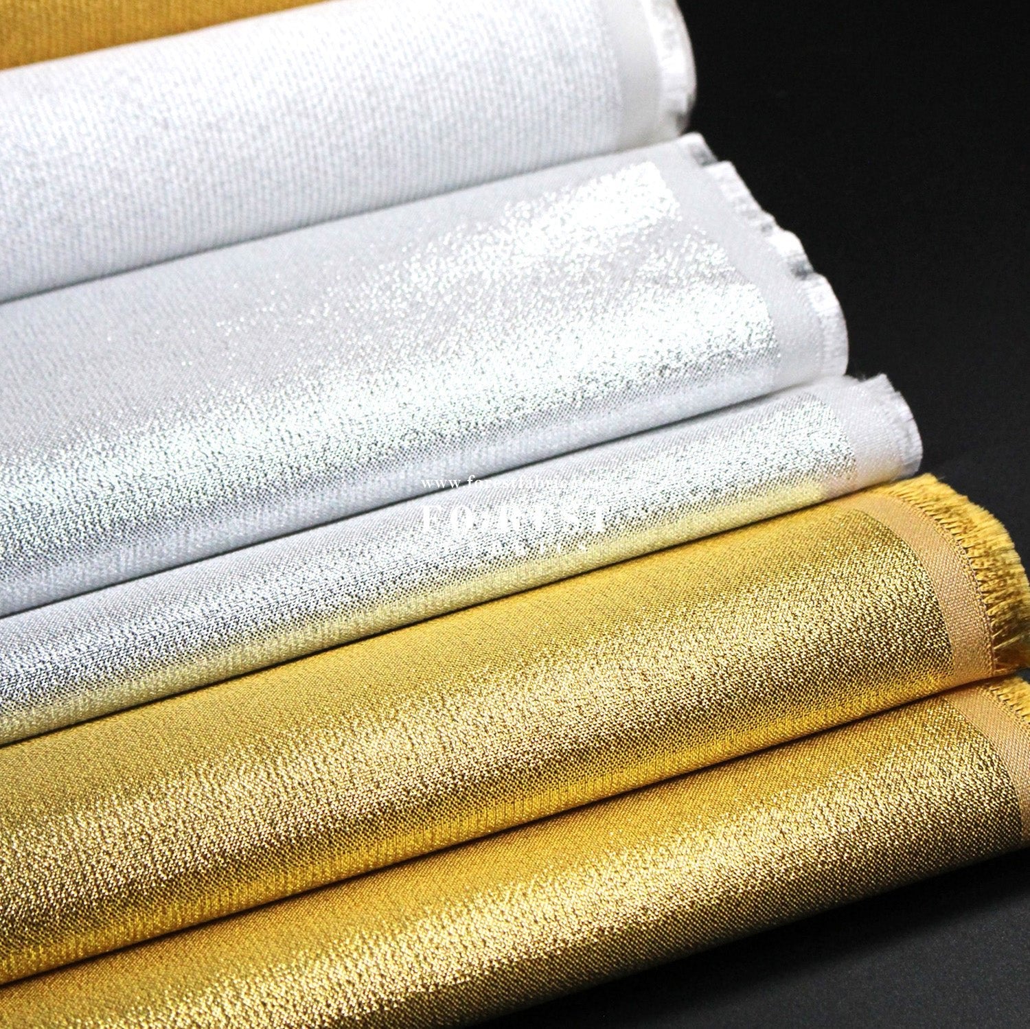 Gold Brocade - Gold and sliver fabric - FO:REST Fabric 布恩堂Liberty fabrictana lawnjapanese fabricykk zipper