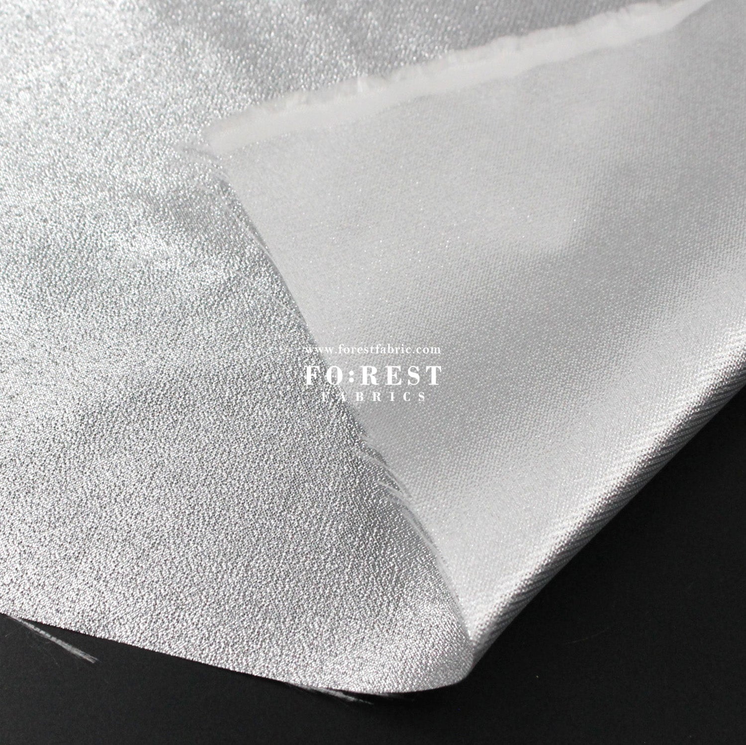Gold Brocade - Gold and sliver fabric - FO:REST Fabric 布恩堂Liberty fabrictana lawnjapanese fabricykk zipper