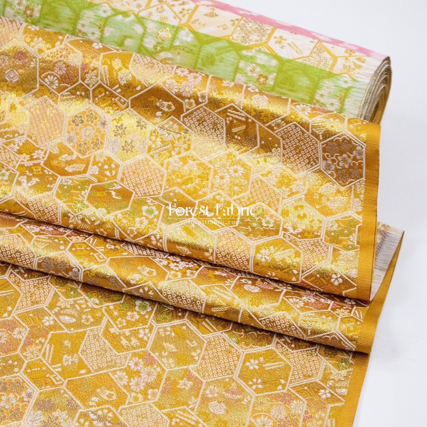 Gold Brocade - Hexagonal Kikko fabric Gold - FO:REST Fabric 布恩堂Liberty fabrictana lawnjapanese fabricykk zipper