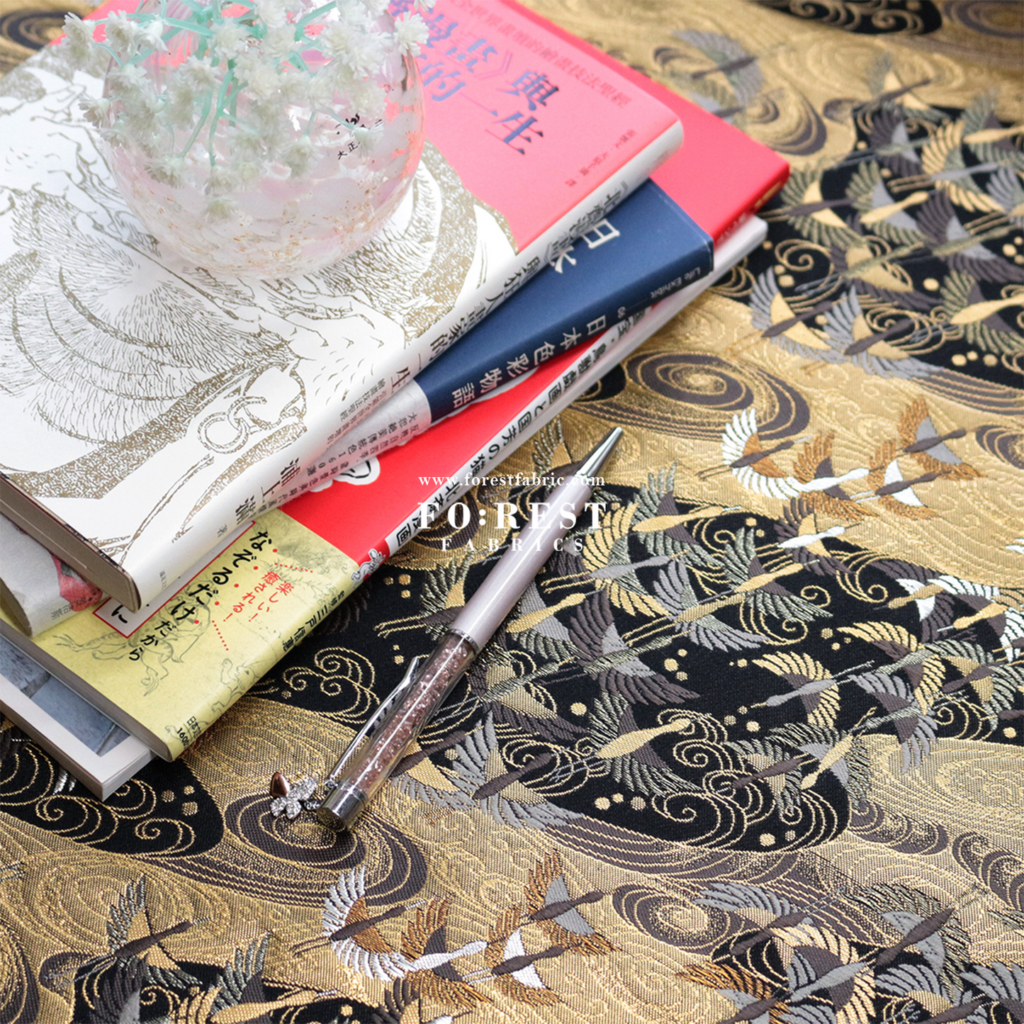 Gold Brocade - In the Sky fabric BLACK - FO:REST Fabric 布恩堂Liberty fabrictana lawnjapanese fabricykk zipper