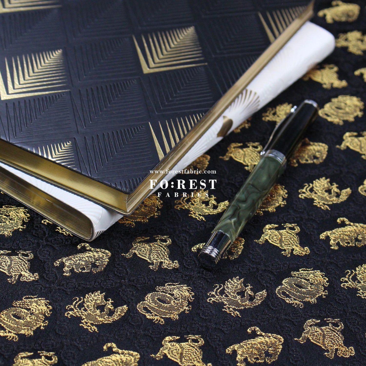 Gold Brocade - Japanese Four Symbols fabric Black - FO:REST Fabric 布恩堂Liberty fabrictana lawnjapanese fabricykk zipper