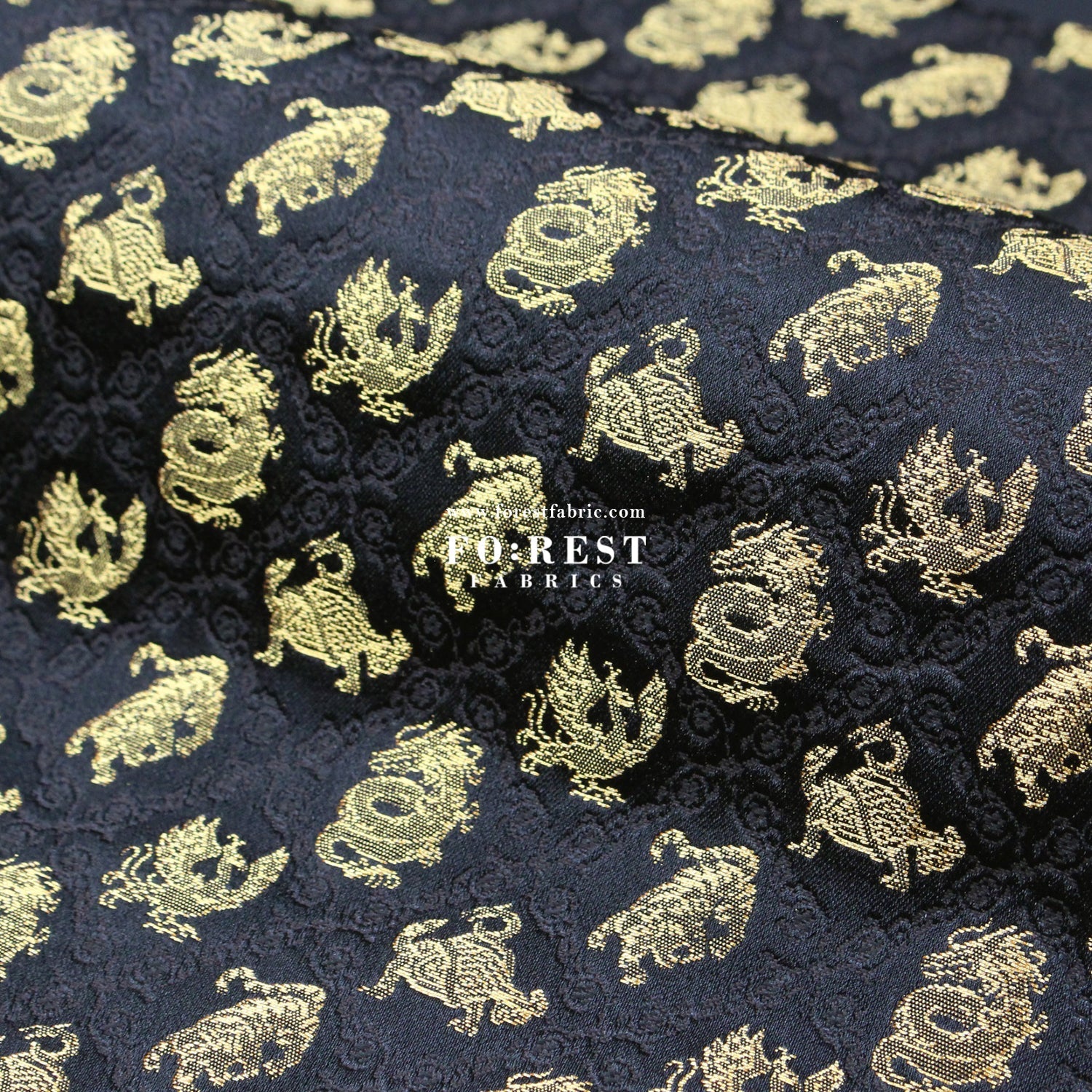 Gold Brocade - Japanese Four Symbols fabric Black - FO:REST Fabric 布恩堂Liberty fabrictana lawnjapanese fabricykk zipper