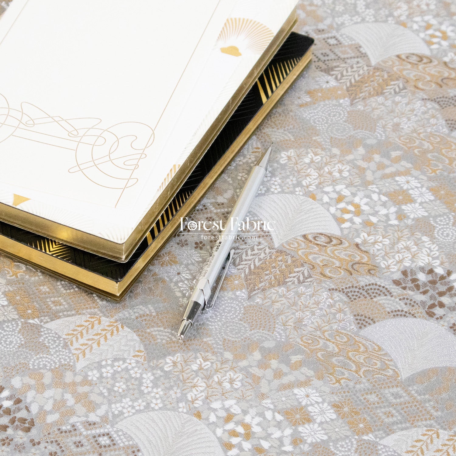 Gold Brocade - Leaf fabric GreenGray - FO:REST Fabric 布恩堂Liberty fabrictana lawnjapanese fabricykk zipper