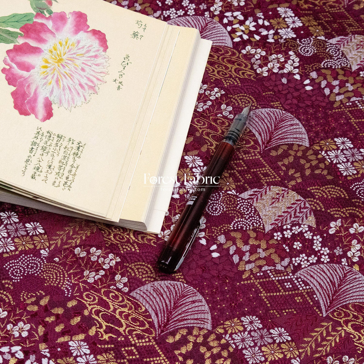 Gold Brocade -Leaf Wave KINRAN Fabric KINRAN fabric Wine - FO:REST Fabric 布恩堂Liberty fabrictana lawnjapanese fabricykk zipper