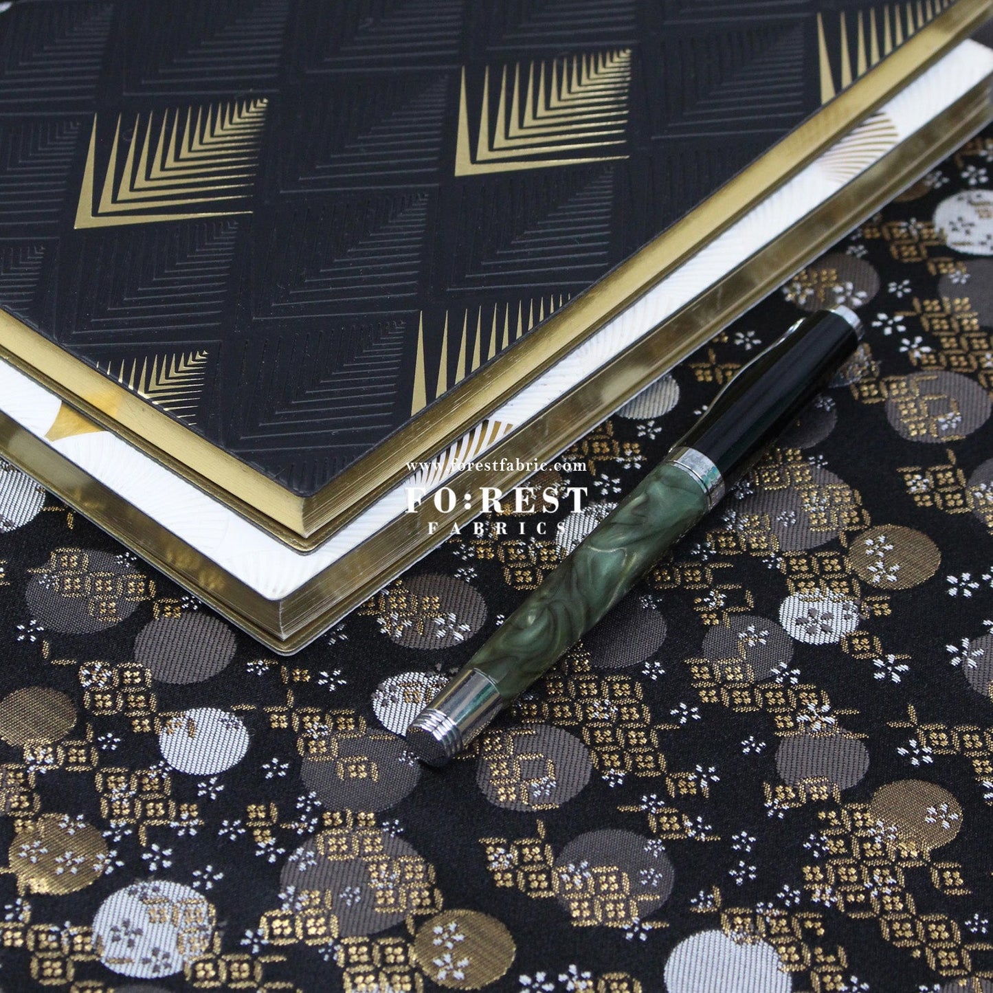 Gold Brocade - Moon fabric - FO:REST Fabric 布恩堂Liberty fabrictana lawnjapanese fabricykk zipper