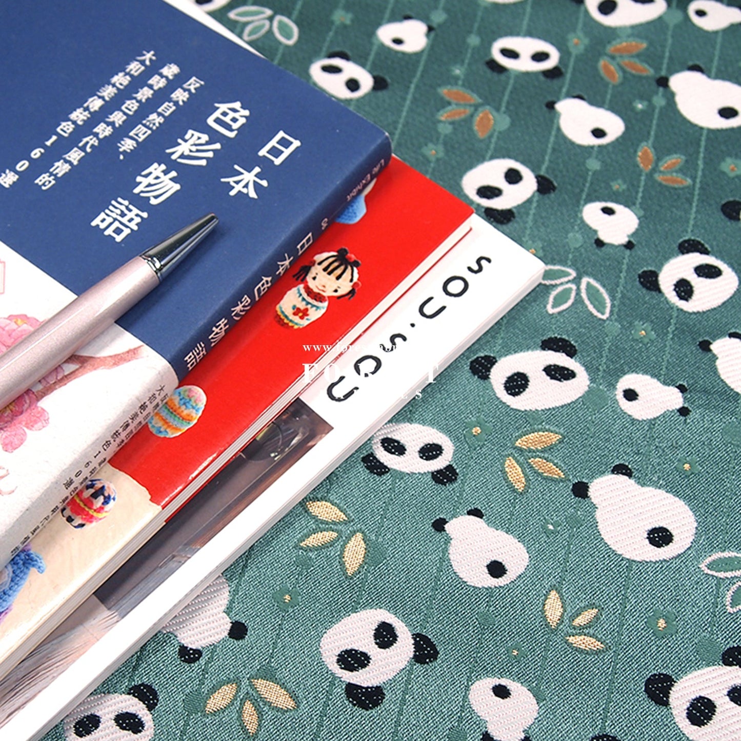 Gold Brocade - Panda fabric Moss - FO:REST Fabric 布恩堂Liberty fabrictana lawnjapanese fabricykk zipper