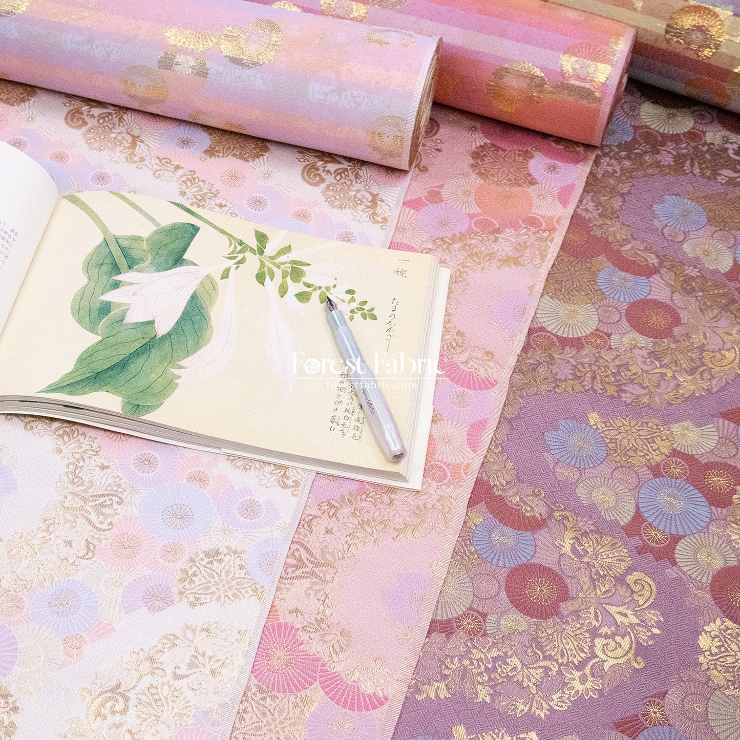 Gold Brocade - paper umbrellas fabric Pink Purple White - FO:REST Fabric 布恩堂Liberty fabrictana lawnjapanese fabricykk zipper