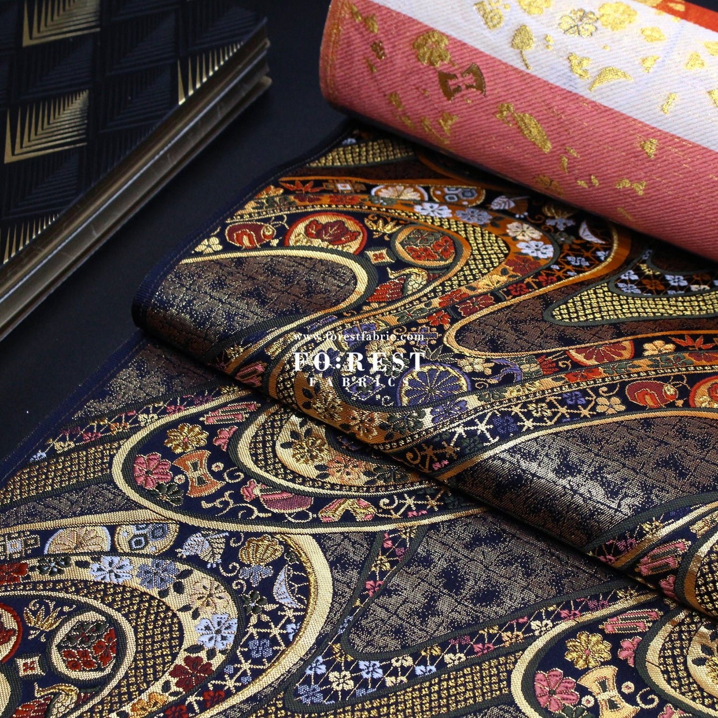 Gold Brocade - Phoenix fabric Navy - FO:REST Fabric 布恩堂Liberty fabrictana lawnjapanese fabricykk zipper